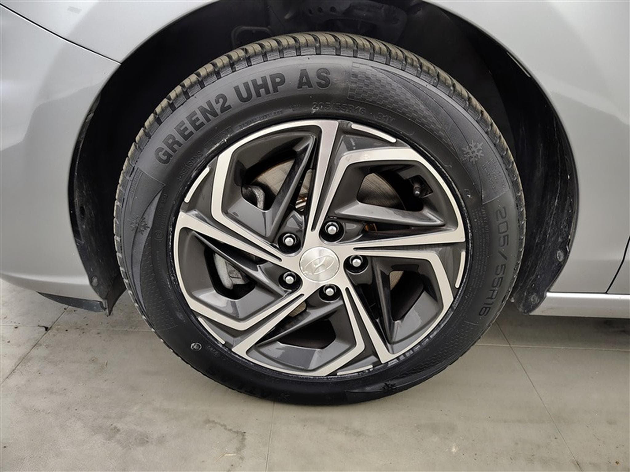 Hyundai i30 1.0 T-GDi 120cv Twist *CARPLAY / FULL LED / CAMERA / JA 16"* (2024) - Photo 6