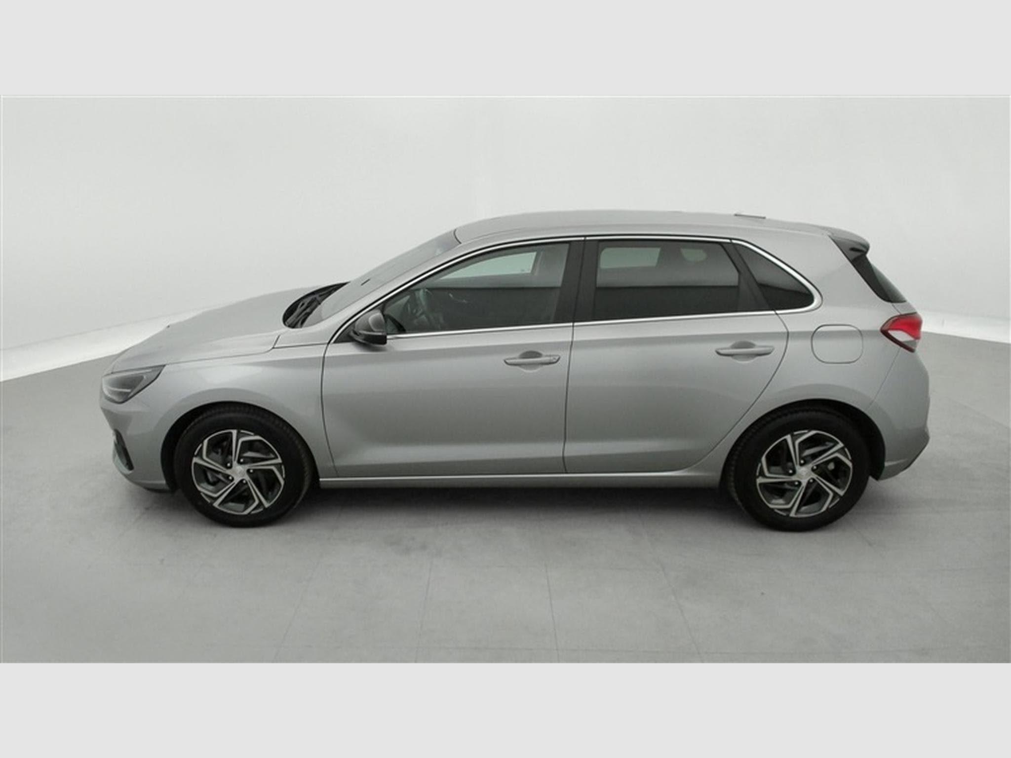 Hyundai i30 1.0 T-GDi 120cv Twist *CARPLAY / FULL LED / CAMERA / JA 16"* (2024) - Photo 3