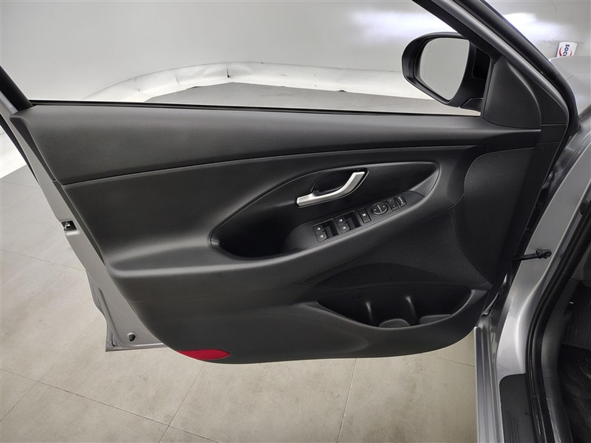 Hyundai i30 1.0 T-GDi 120cv Twist *CARPLAY / FULL LED / CAMERA / JA 16"* (2024) - Photo 17