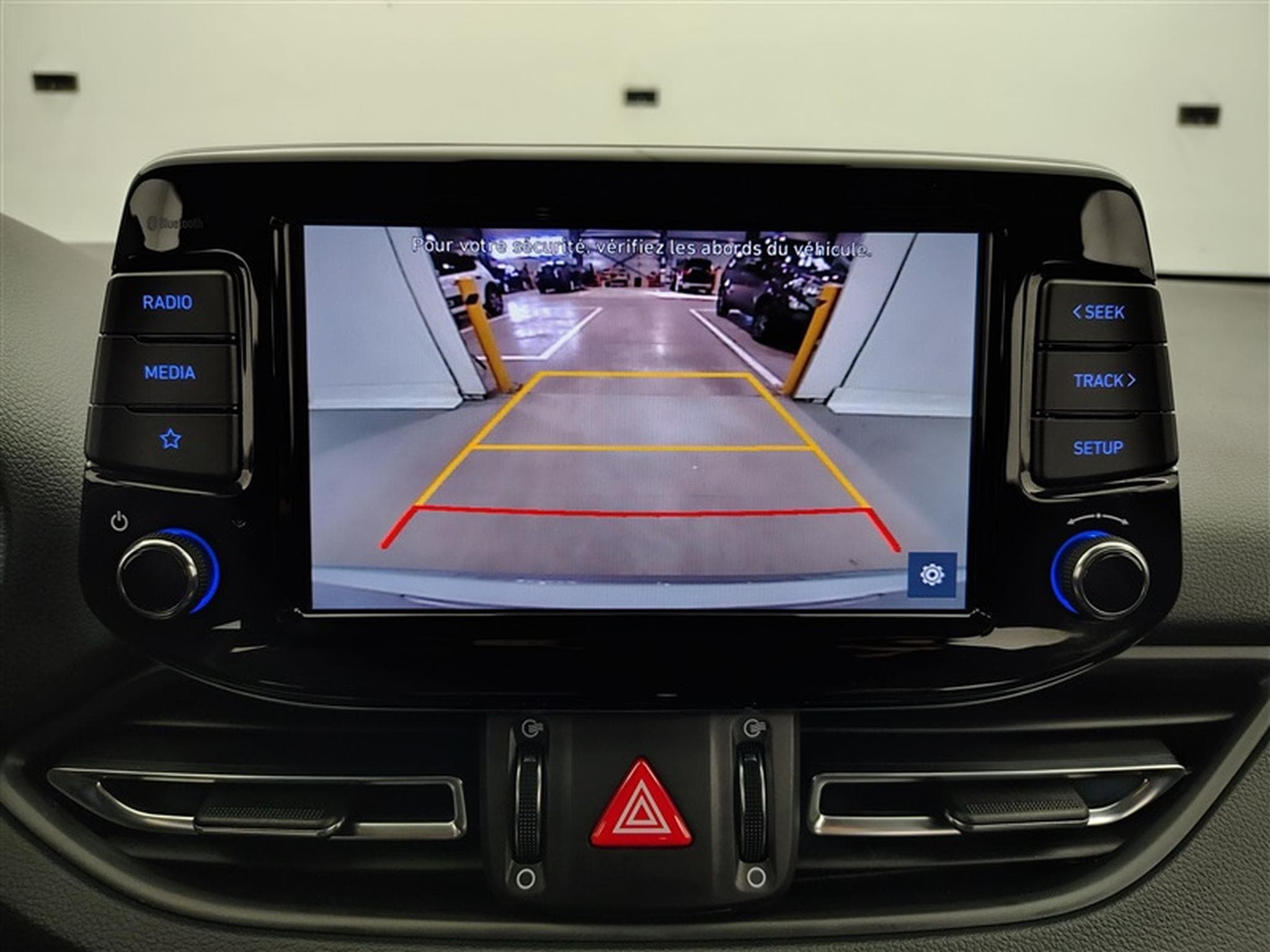 Hyundai i30 1.0 T-GDi 120cv Twist *CARPLAY / FULL LED / CAMERA / JA 16"* (2024) - Photo 18