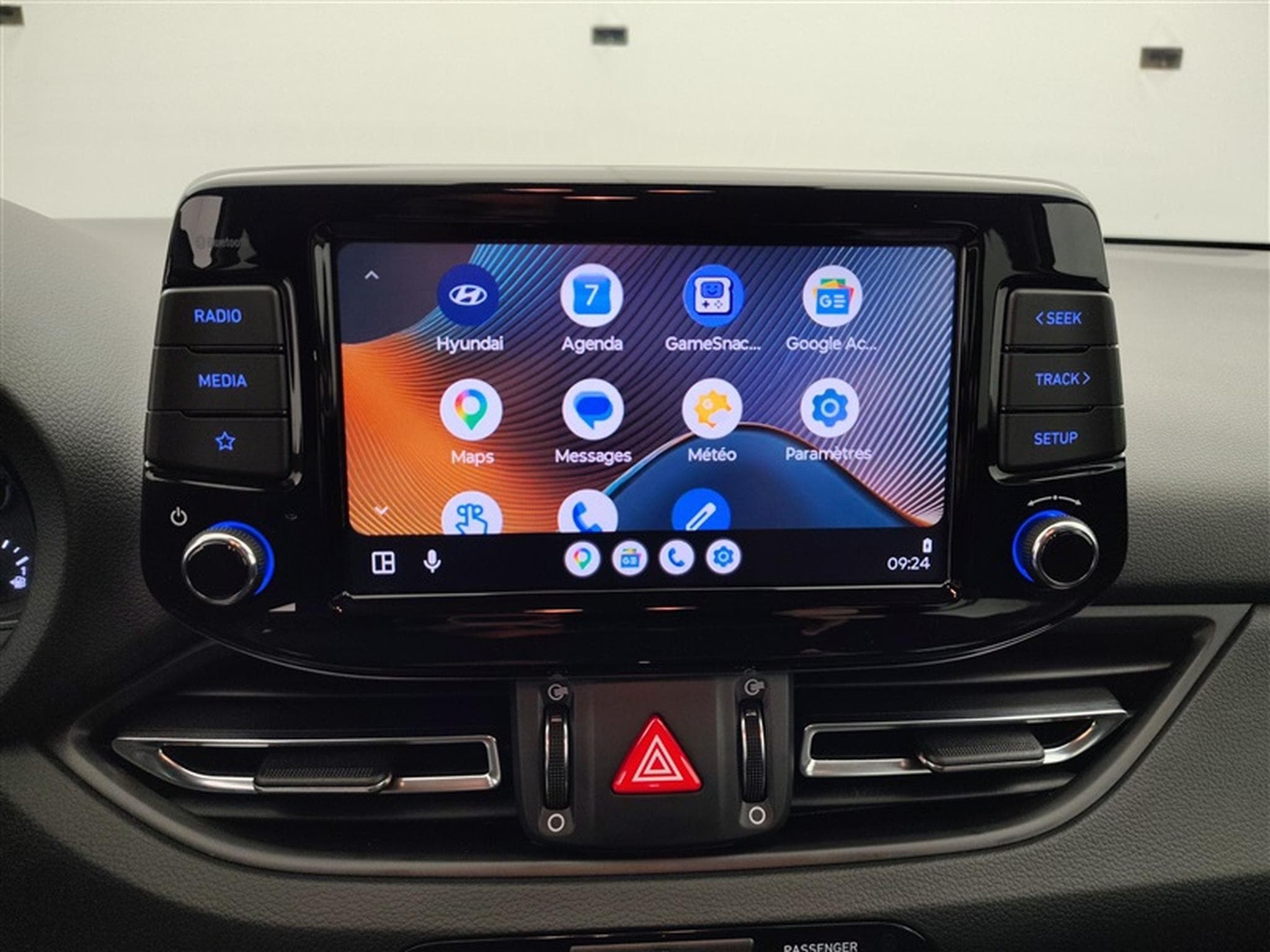 Hyundai i30 1.0 T-GDi 120cv Twist *CARPLAY / FULL LED / CAMERA / JA 16"* (2024) - Photo 20