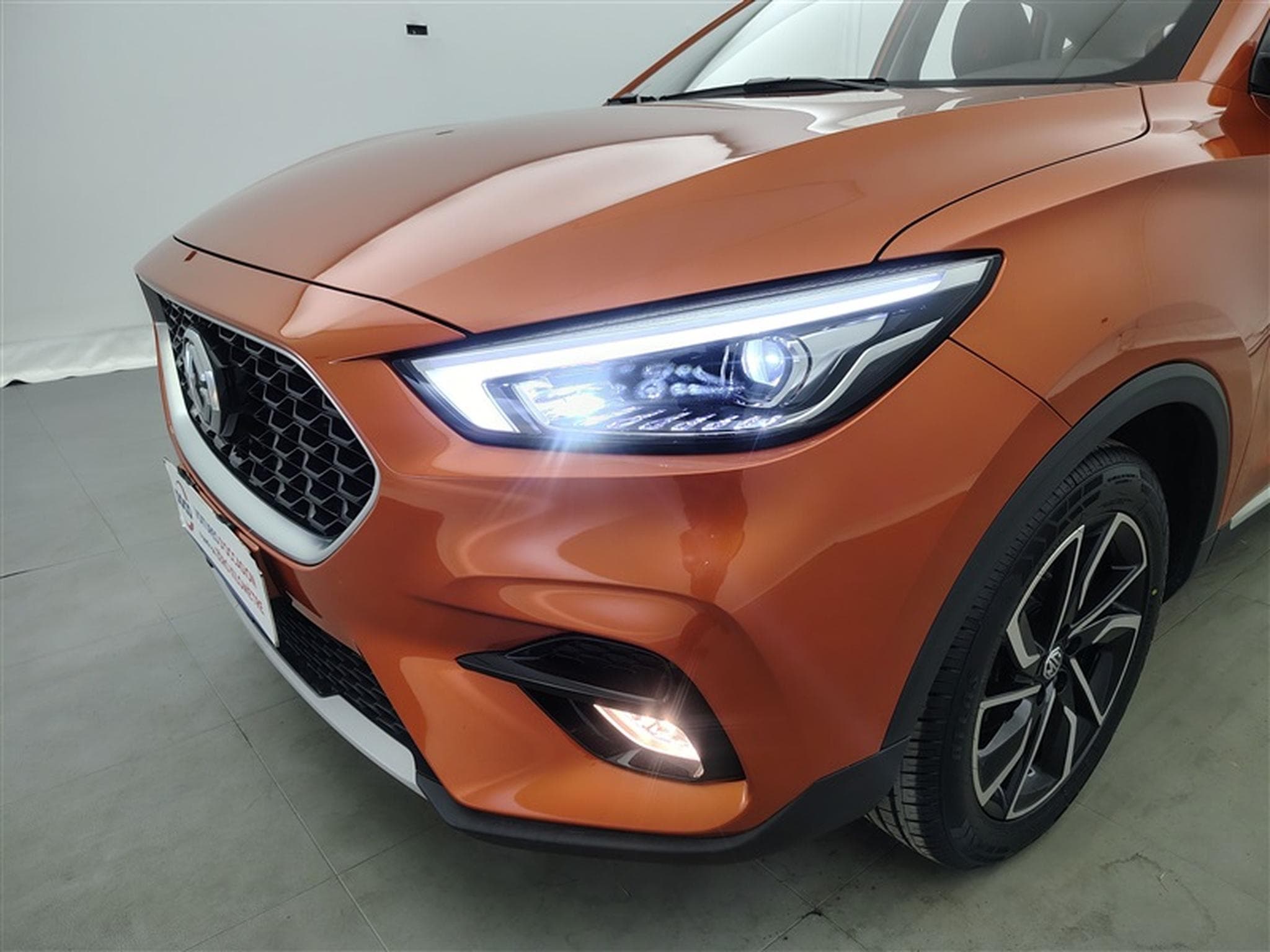 MG ZS 1.0 T-GDi Luxury AT (2024) - Photo 15
