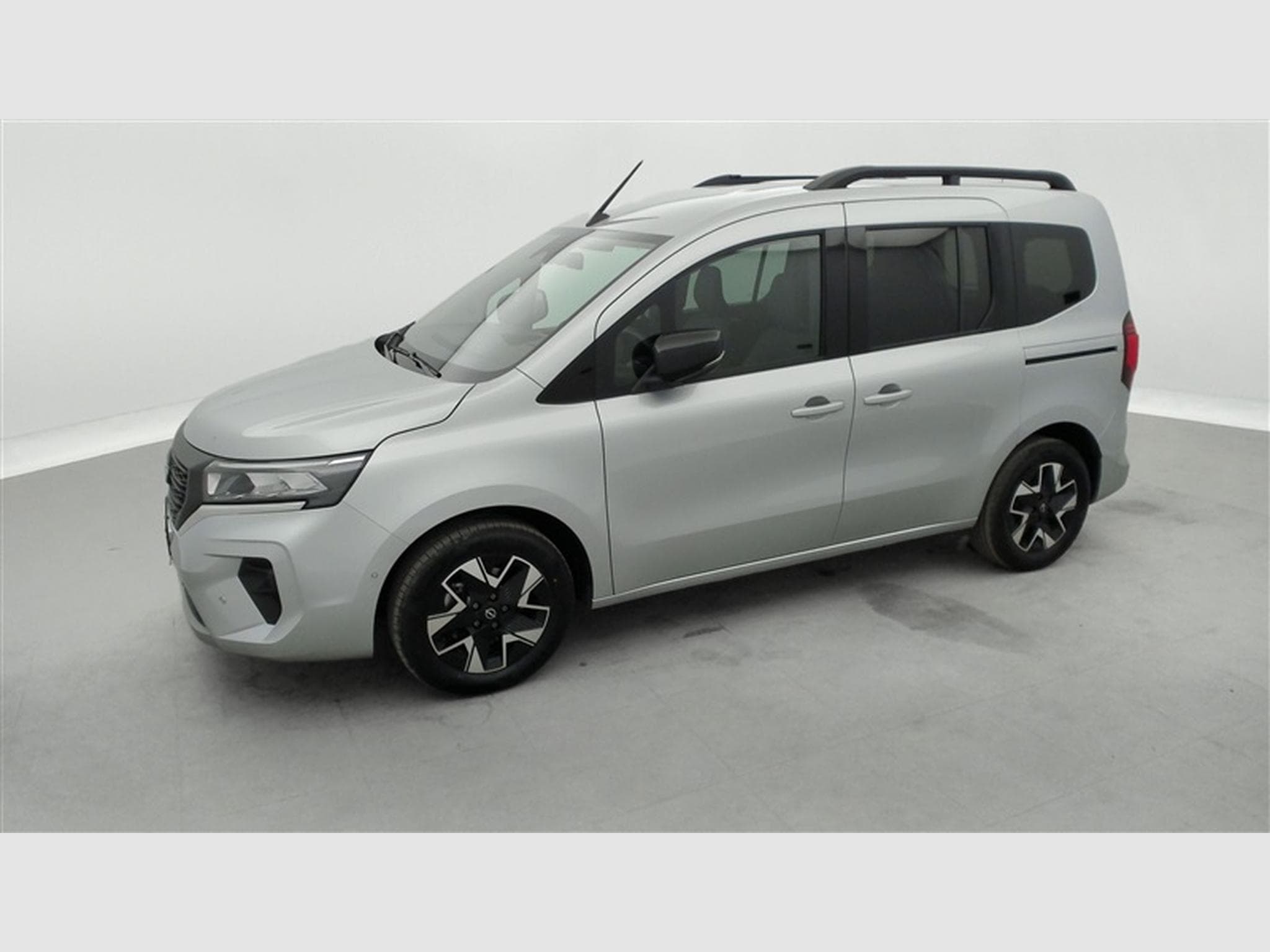 Nissan Townstar 1.3 DIG-T L1H1 Tekna DCT (2025) - Photo 21