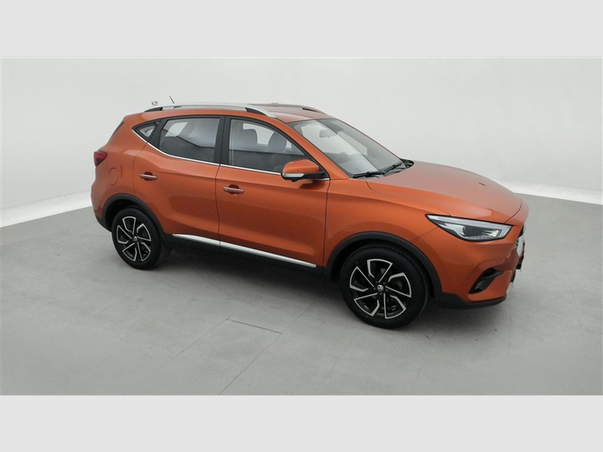 MG ZS 1.0 T-GDi Luxury AT (2024) - Photo 22