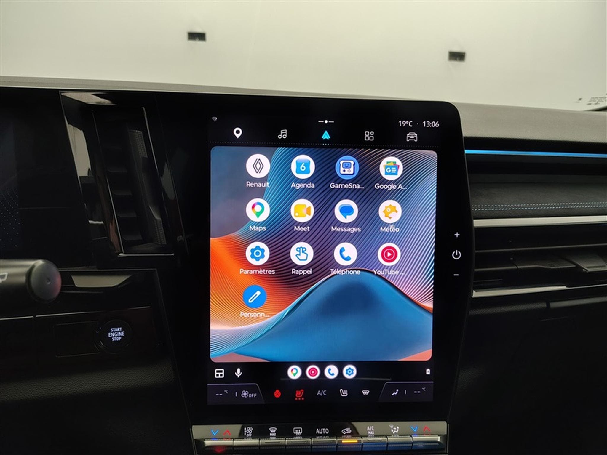 Renault Espace E-Tech FHEV 200 Esprit Alpine 7PL / NAVI / FULL LED / ALU (2024) - Photo 21