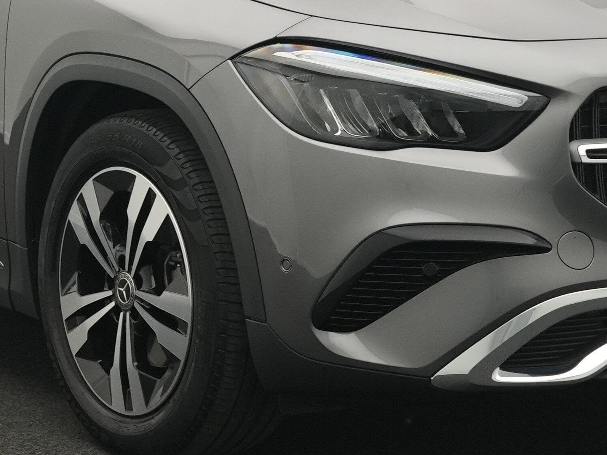 Mercedes GLA 180 Progressive LED+Kamera+Totw+EasyPack (2024) - Photo 9