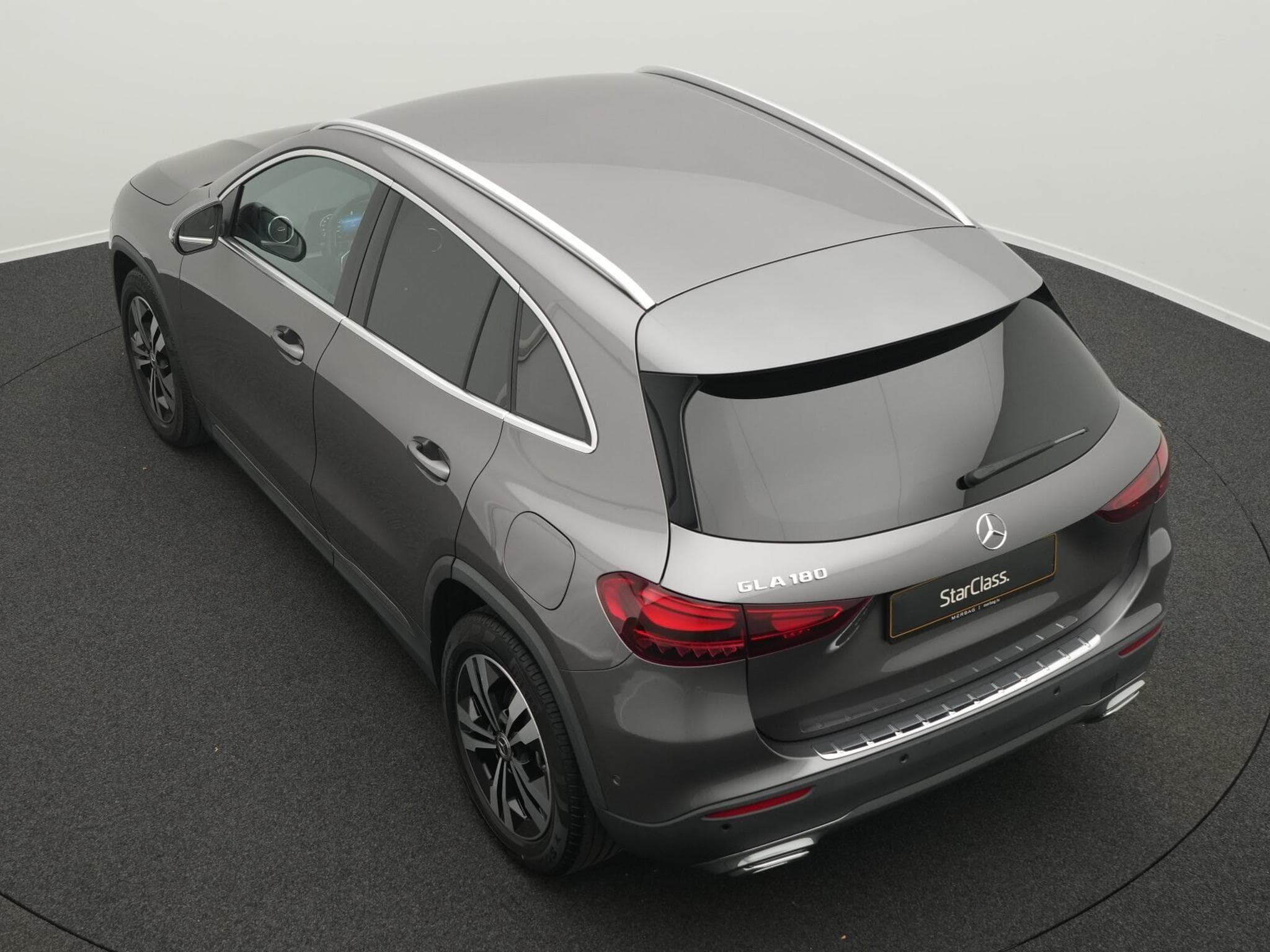 Mercedes GLA 180 Progressive LED+Kamera+Totw+EasyPack (2024) - Photo 13