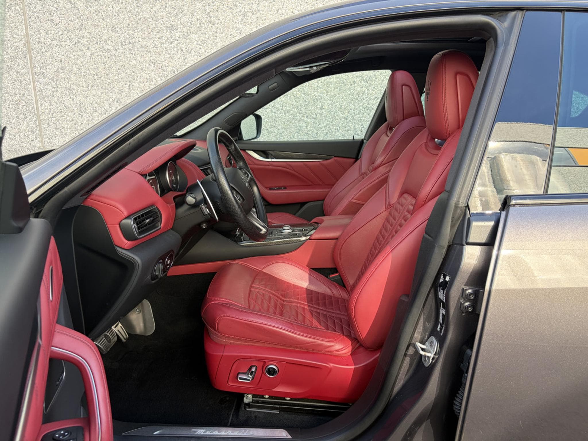 Maserati Levante Levante Modena S 3.0 V6 /PANO/ACC/360°/LUFT/Carbone /21/ (2022) - Photo 14