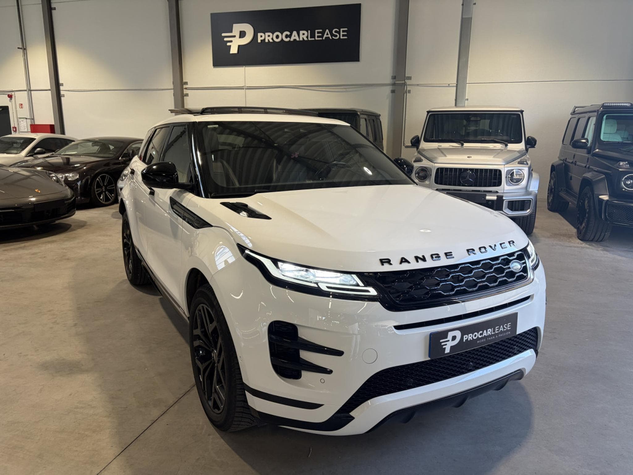 Land-Rover Range Rover Evoque Range-Rover Evoque D180 SE R DYNAMIC AWD/PANO/ACC/360/20°/ (2020) - Photo 3