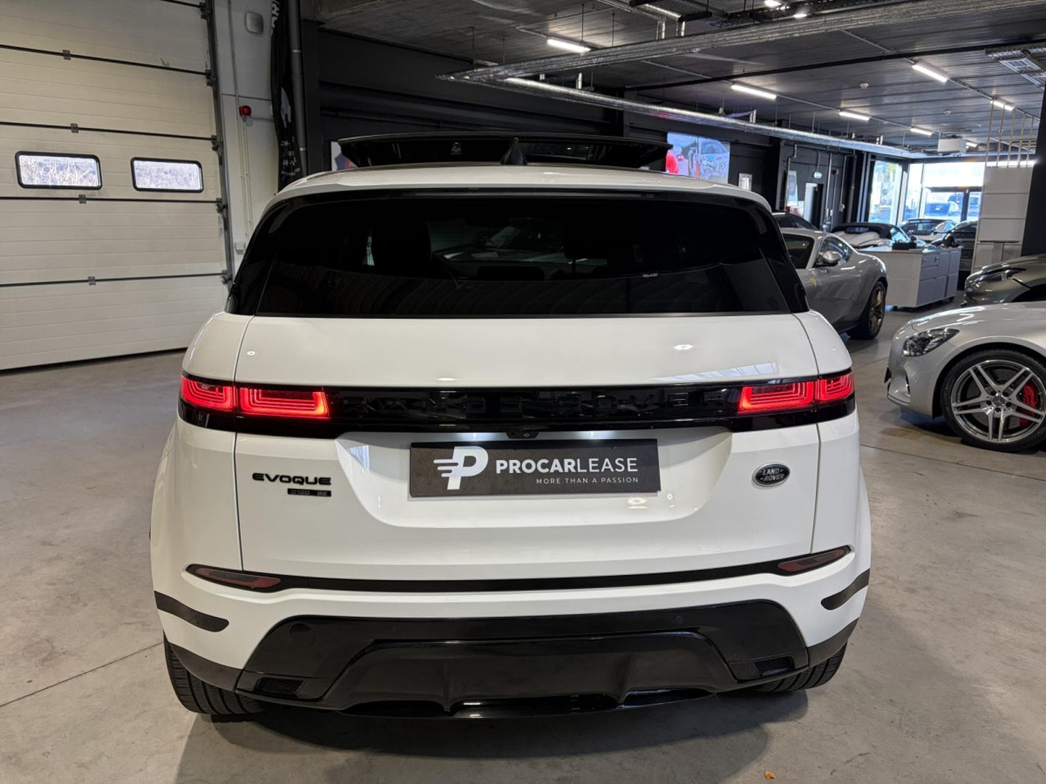 Land-Rover Range Rover Evoque Range-Rover Evoque D180 SE R DYNAMIC AWD/PANO/ACC/360/20°/ (2020) - Photo 8