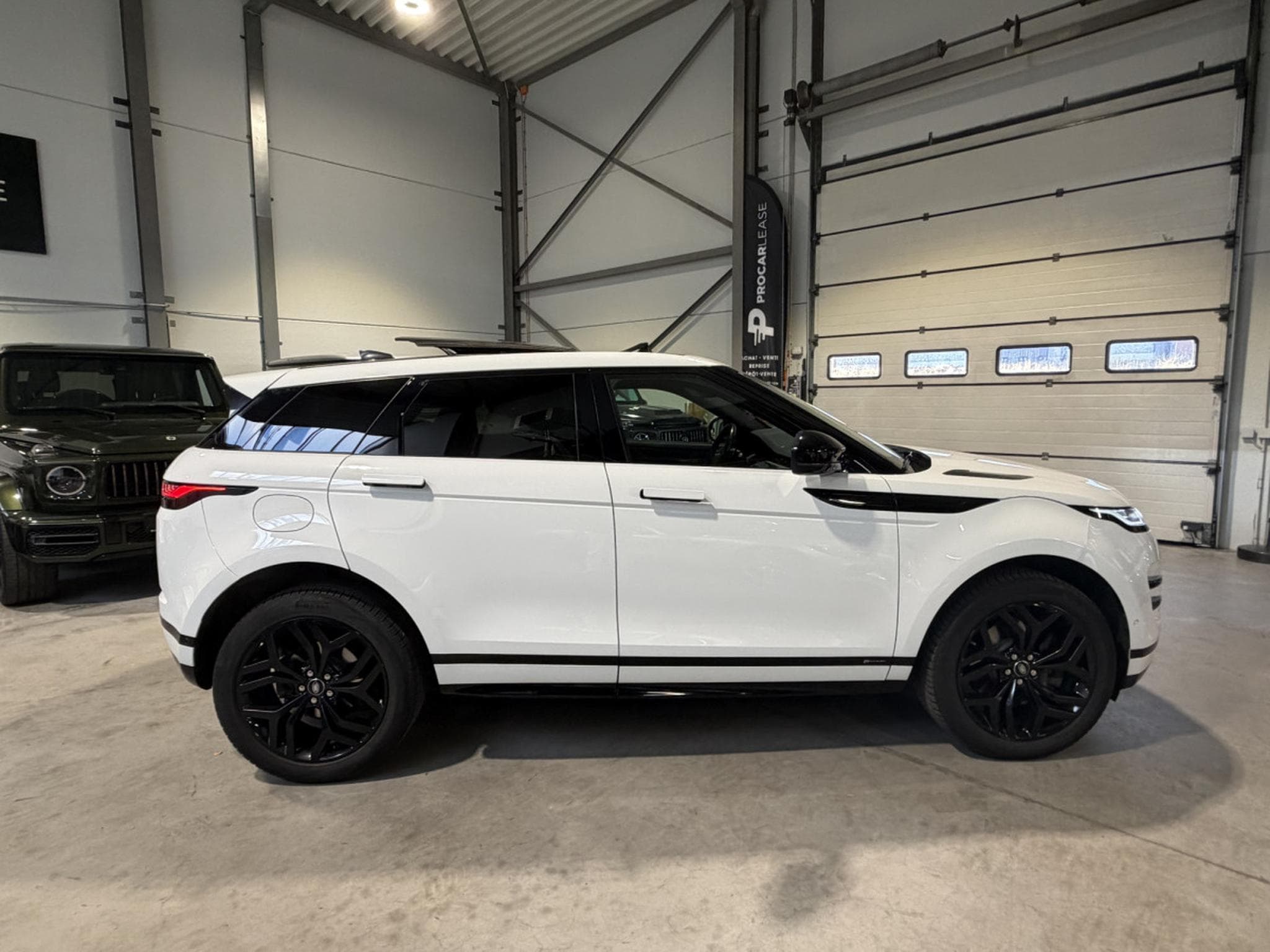 Land-Rover Range Rover Evoque Range-Rover Evoque D180 SE R DYNAMIC AWD/PANO/ACC/360/20°/ (2020) - Photo 10