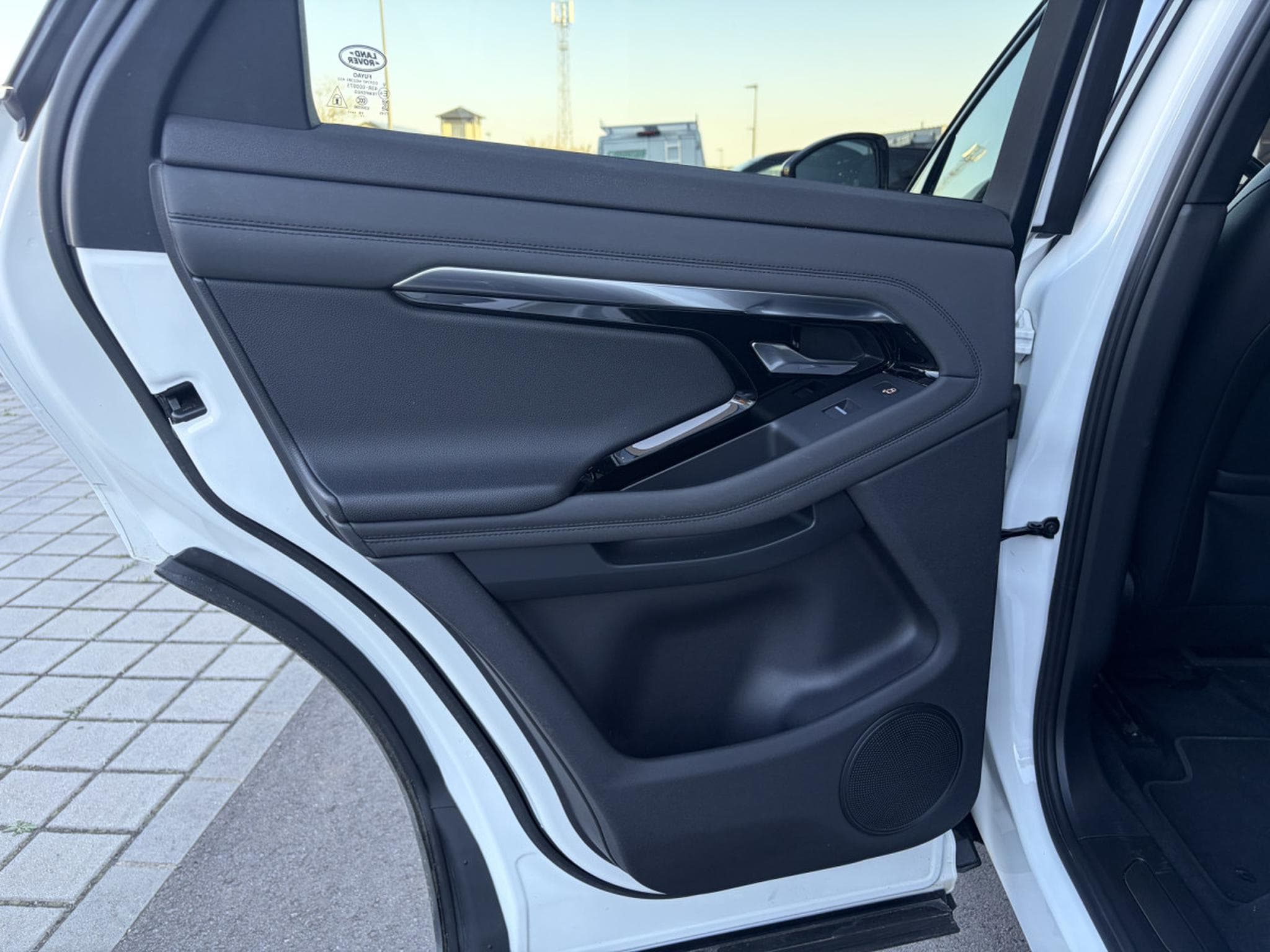 Land-Rover Range Rover Evoque Range-Rover Evoque D180 SE R DYNAMIC AWD/PANO/ACC/360/20°/ (2020) - Photo 16