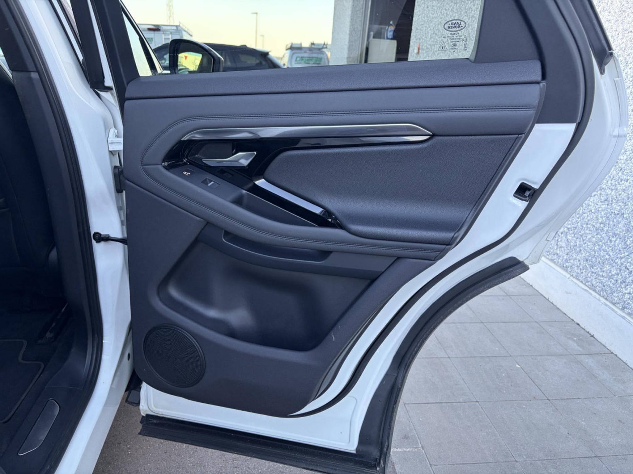 Land-Rover Range Rover Evoque Range-Rover Evoque D180 SE R DYNAMIC AWD/PANO/ACC/360/20°/ (2020) - Photo 21