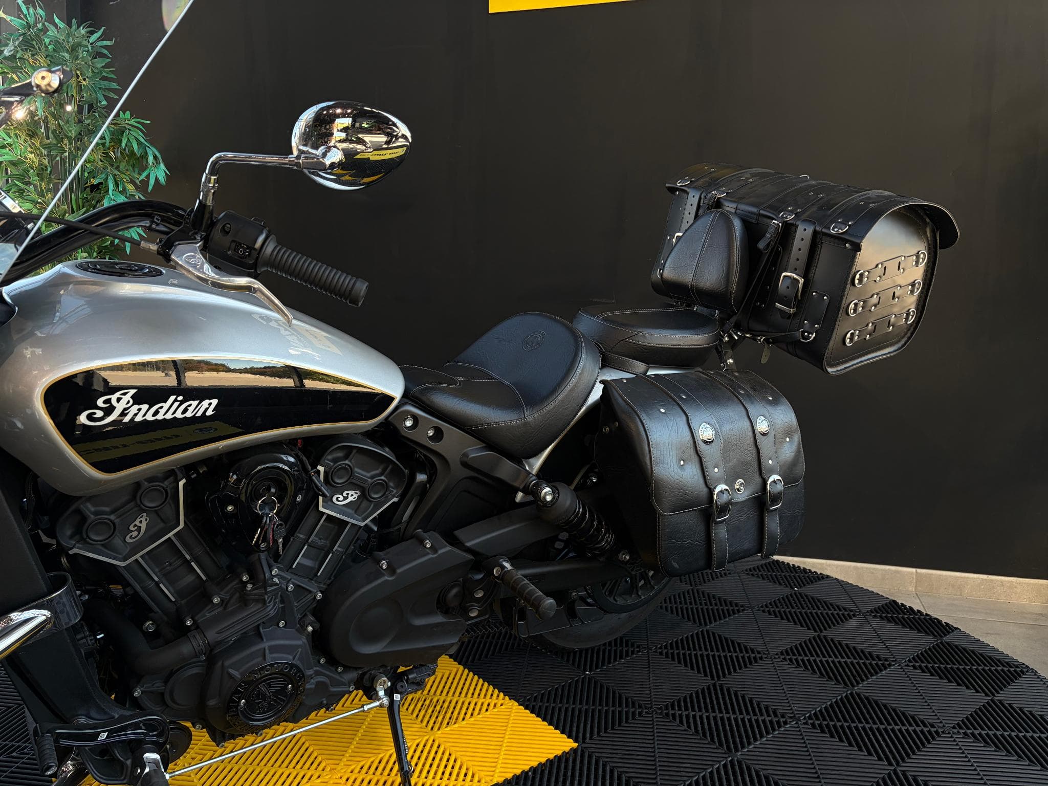 Indian Scout Sixty (2021) - Foto 3