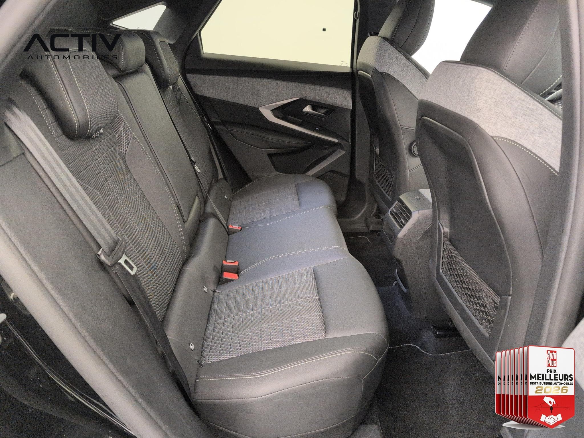 Peugeot 3008 Hybrid 145 e-DCS6 GT (2025) - Photo 10