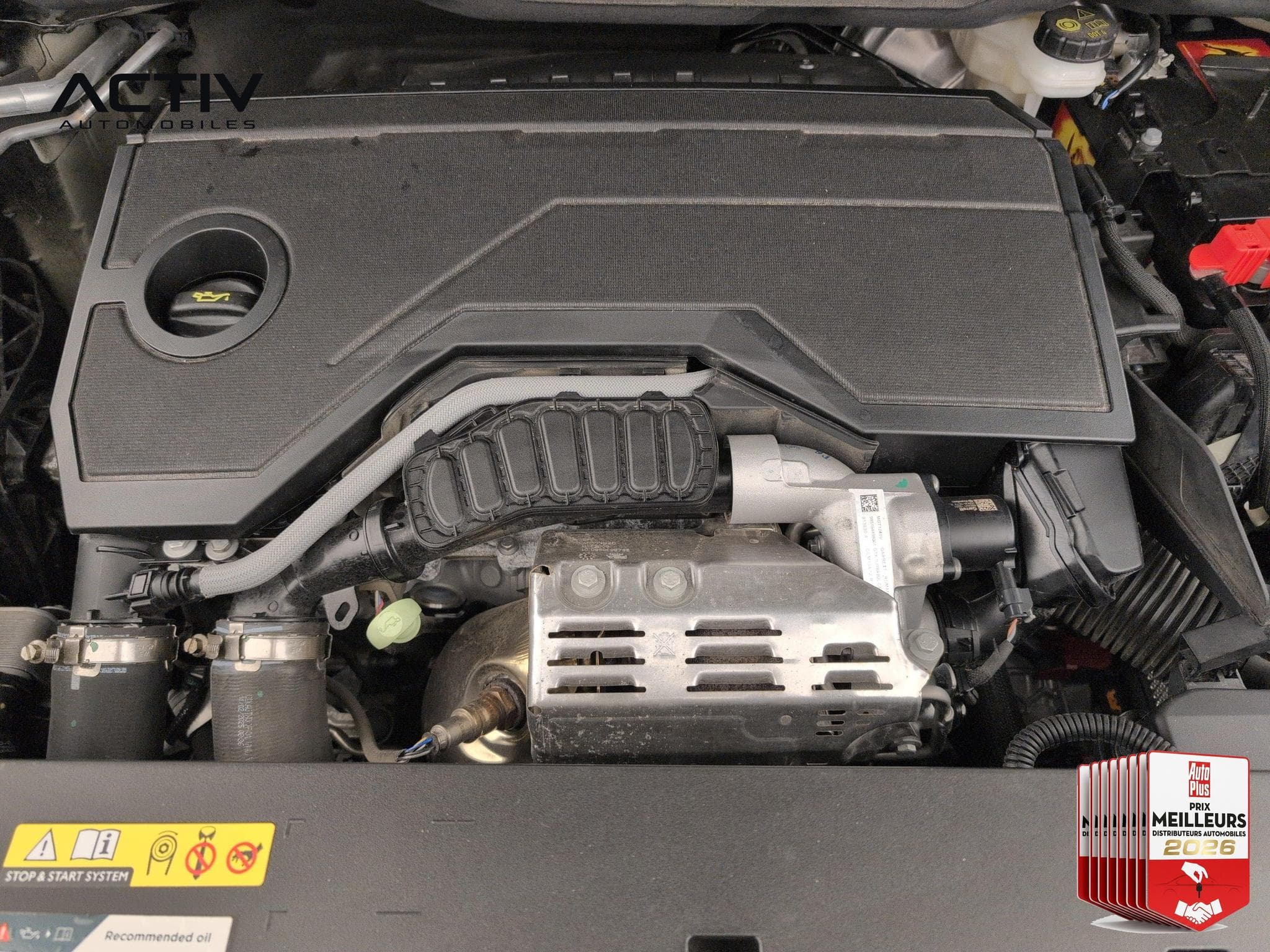 Peugeot 3008 Hybrid 145 e-DCS6 GT (2025) - Photo 22