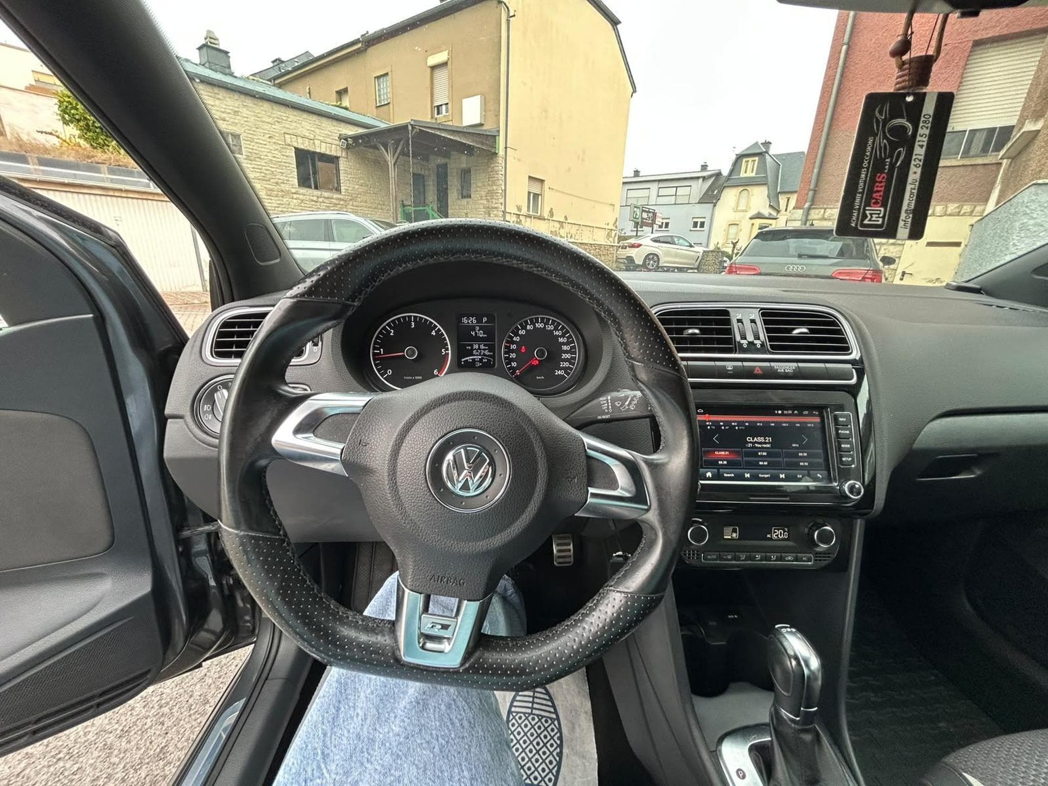 VW Polo 1.6 TDI DSG R LINE 5 PORTES (2013) - Foto 13