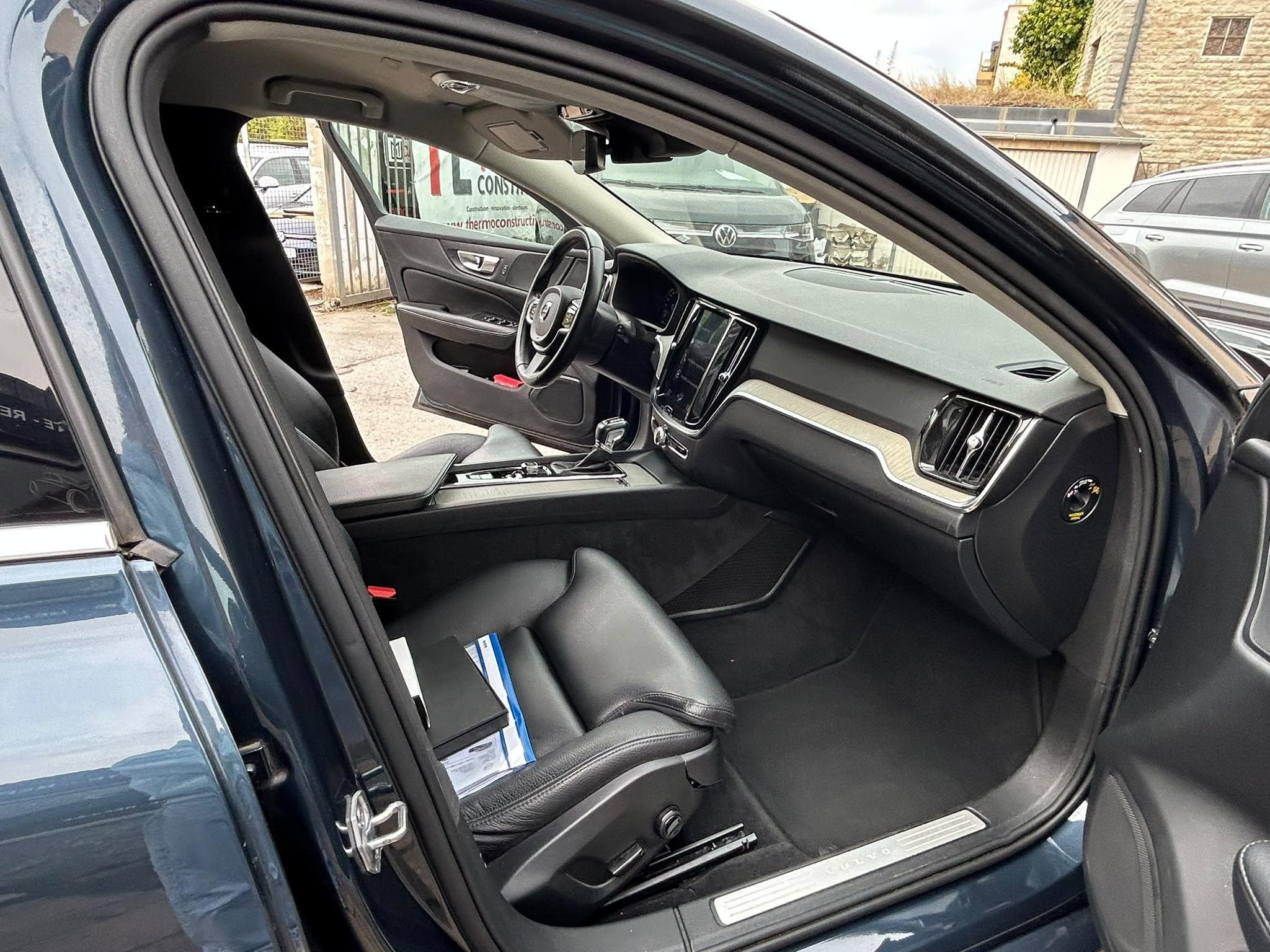 Volvo V60 2.0 D 190cv AUTOMATIQUE (2018) - Foto 11