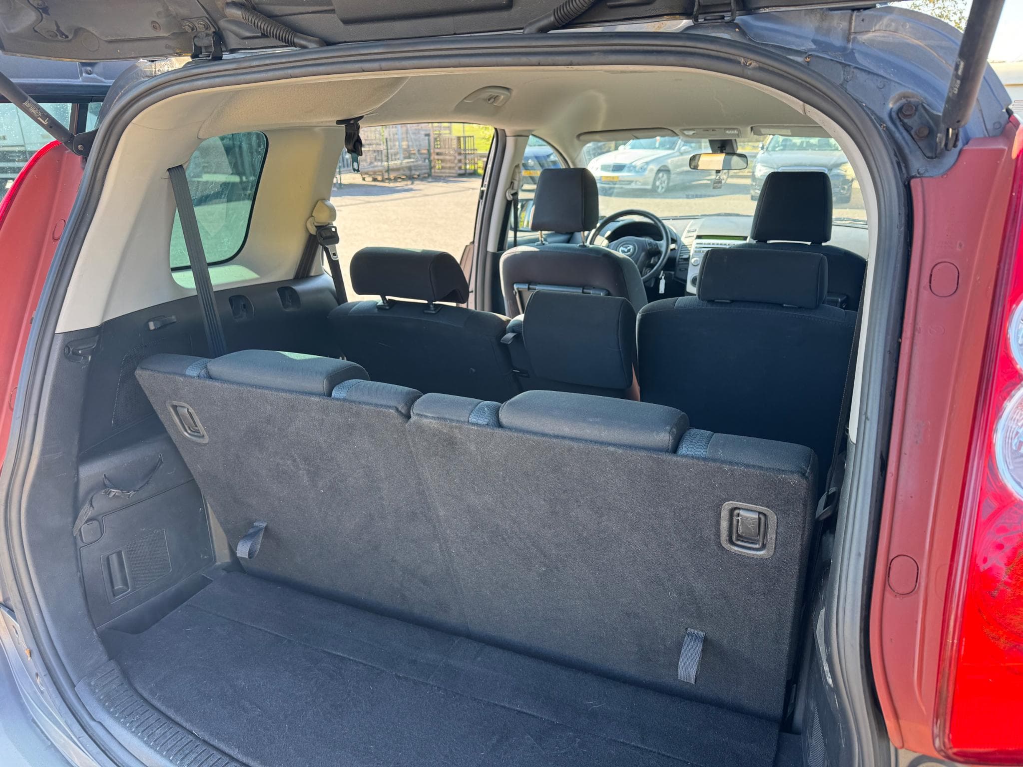 Mazda 5 2.0 diesel 7 places (2007) - Photo 8