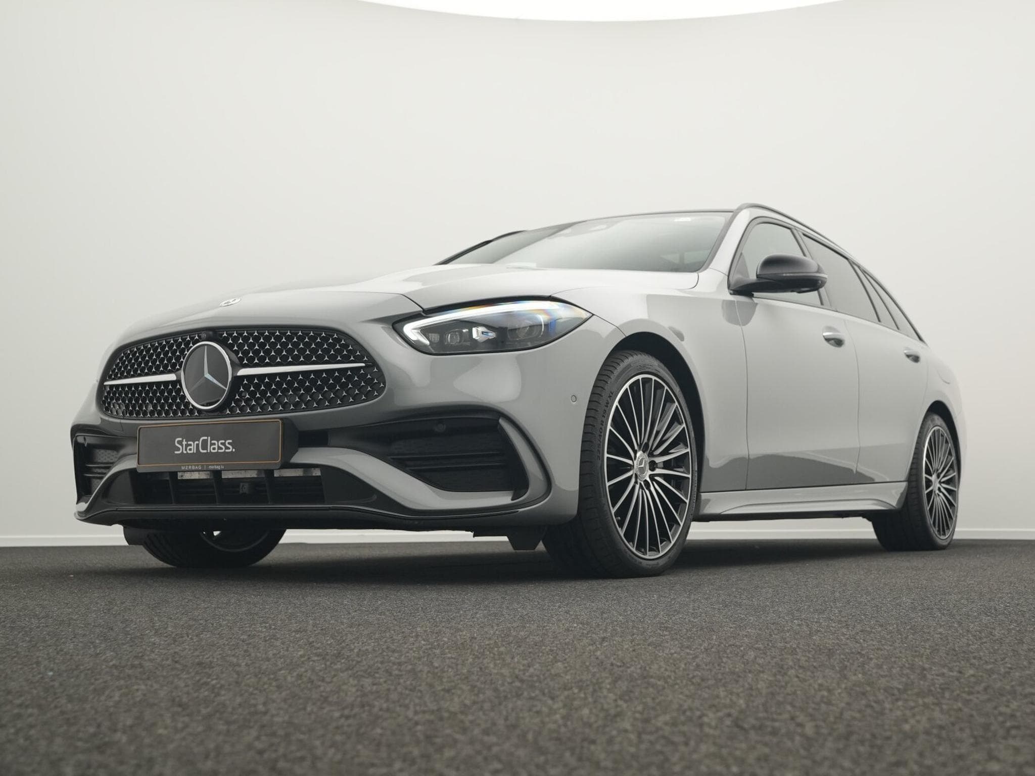Mercedes C 300 de T AMG-Line Digital+Pano+AHK+Night+360° (2026) - Photo 10