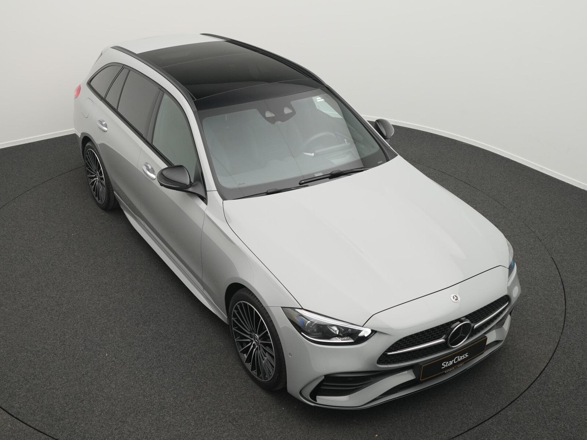 Mercedes C 300 de T AMG-Line Digital+Pano+AHK+Night+360° (2026) - Photo 12
