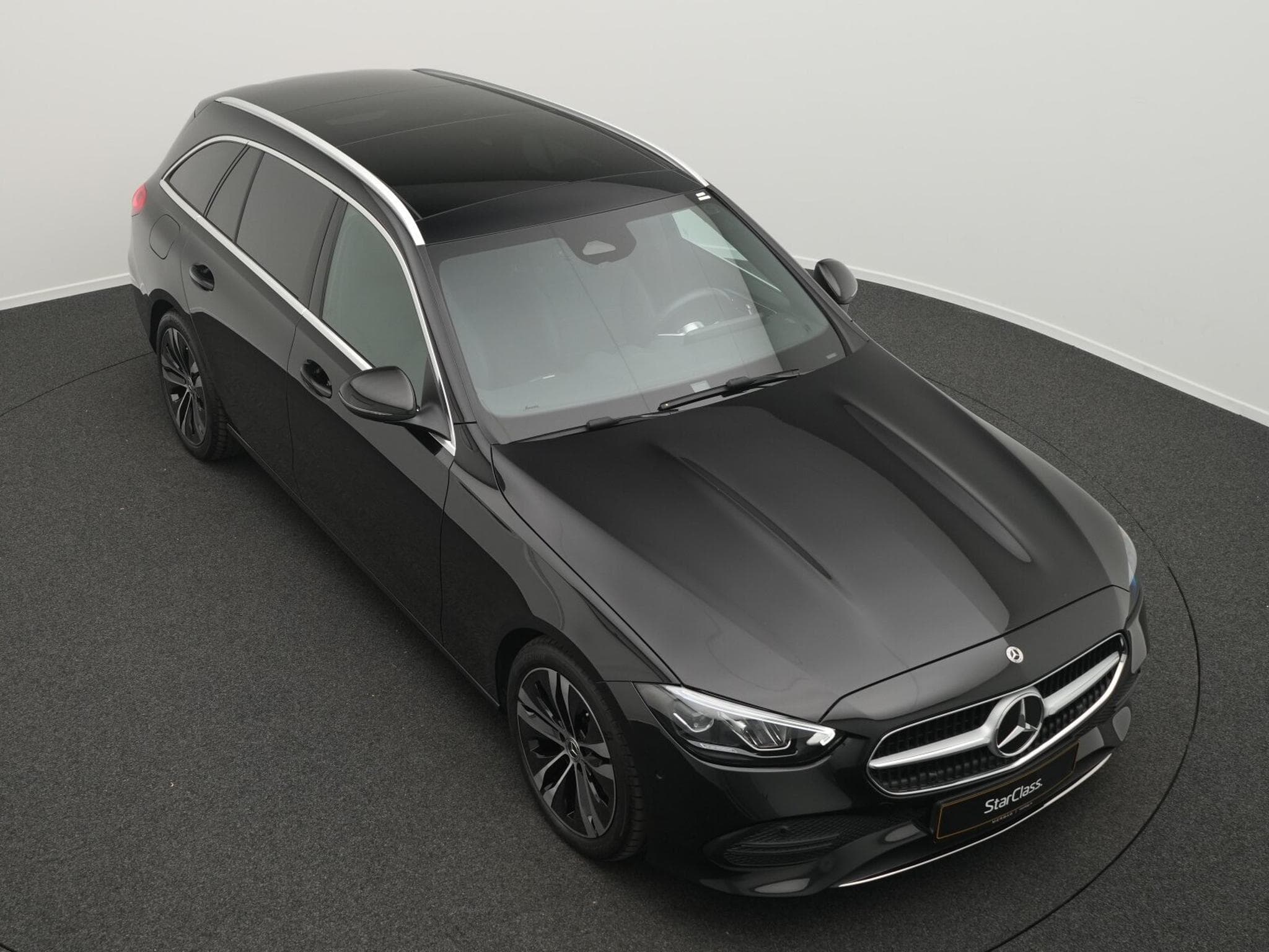 Mercedes C 200 d T Avantgarde LED+Pano+MBUX (2025) - Photo 12