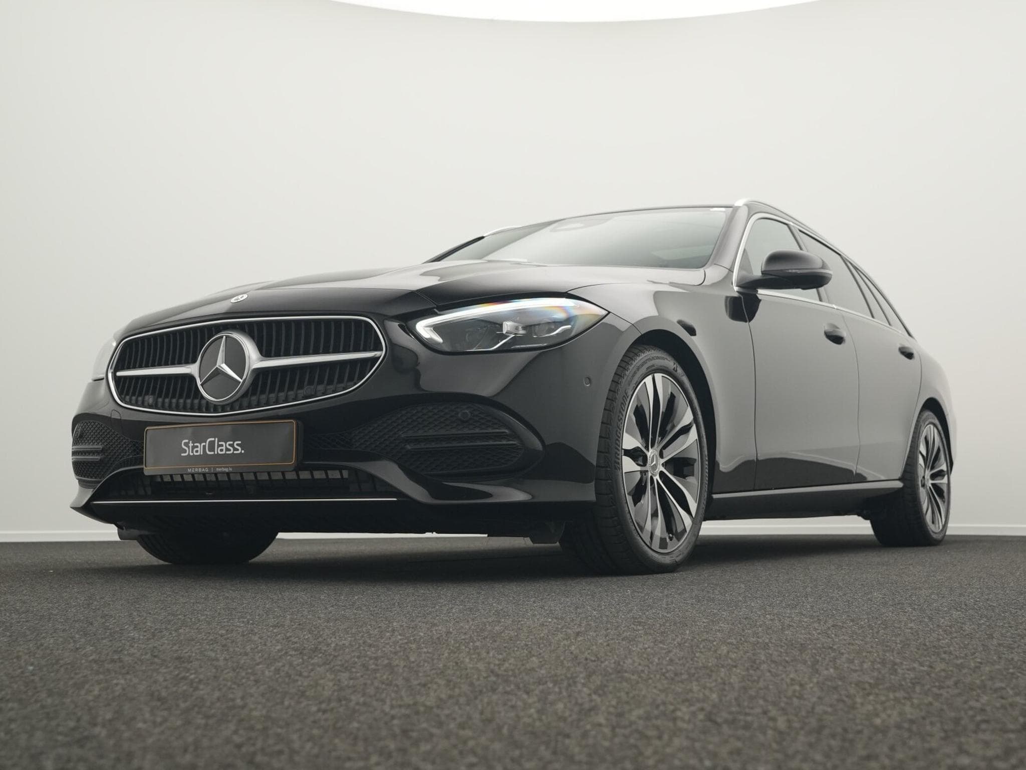 Mercedes C 200 d T Avantgarde LED+Pano+MBUX (2025) - Photo 10