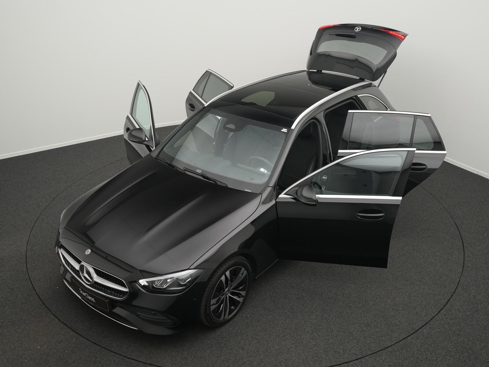 Mercedes C 200 d T Avantgarde LED+Pano+MBUX (2025) - Photo 14