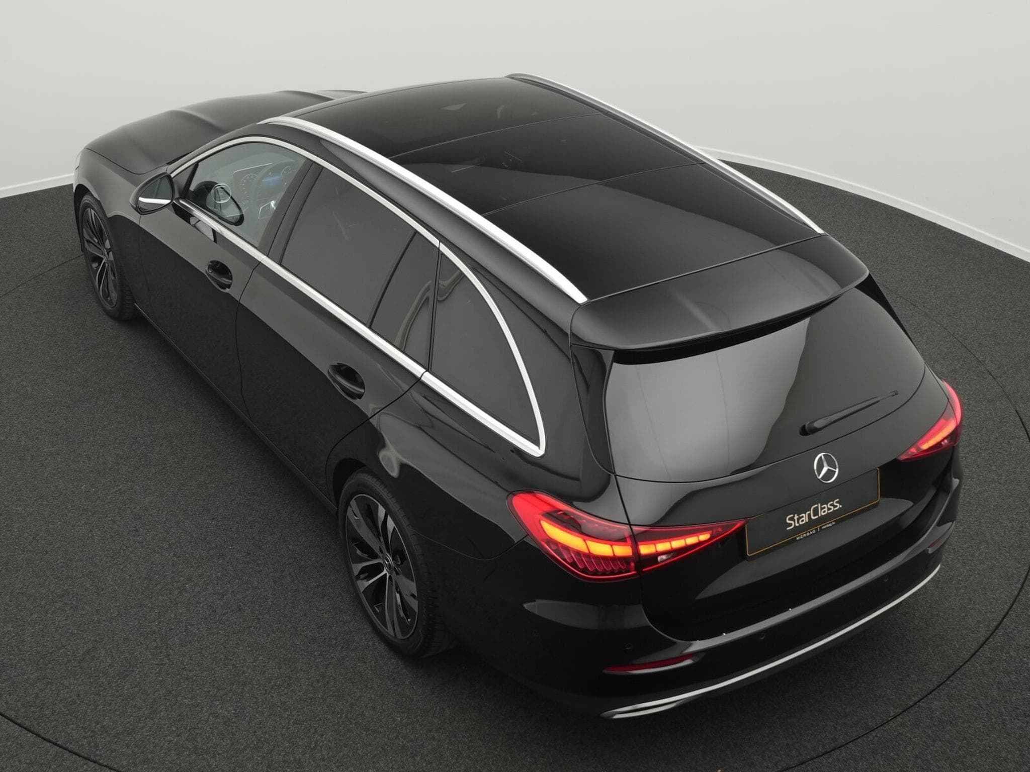 Mercedes C 200 d T Avantgarde LED+Pano+MBUX (2025) - Photo 13