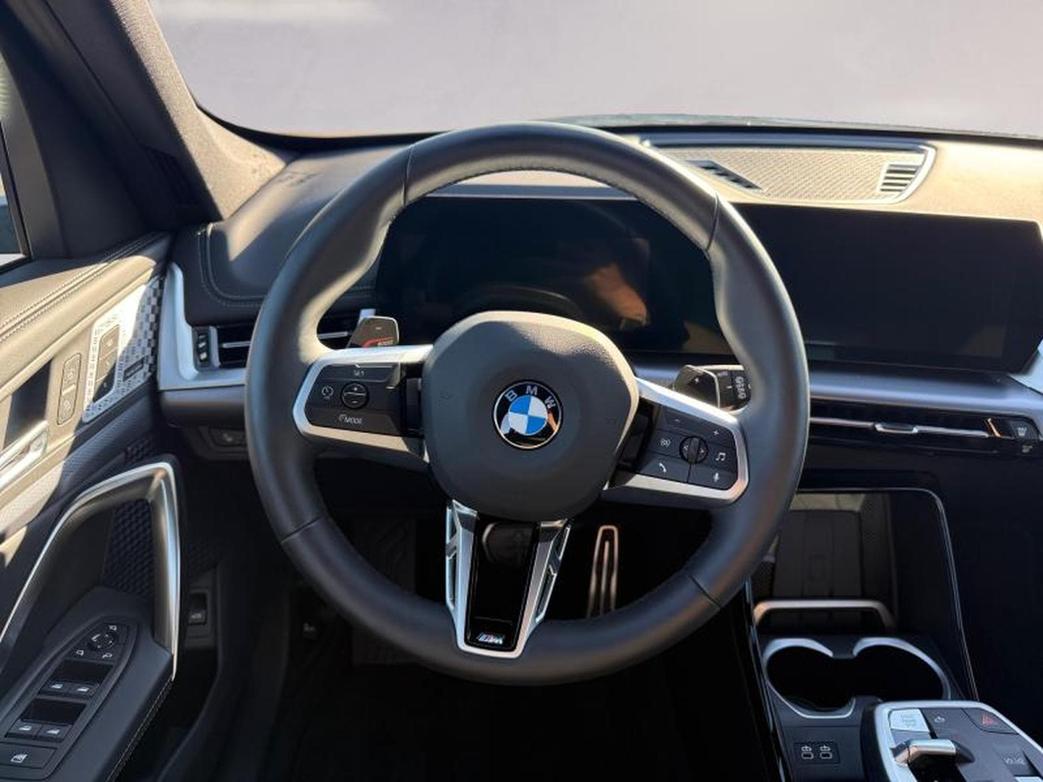 BMW X1 X1 sDrive20d Kit M Sport (2025) - Photo 10