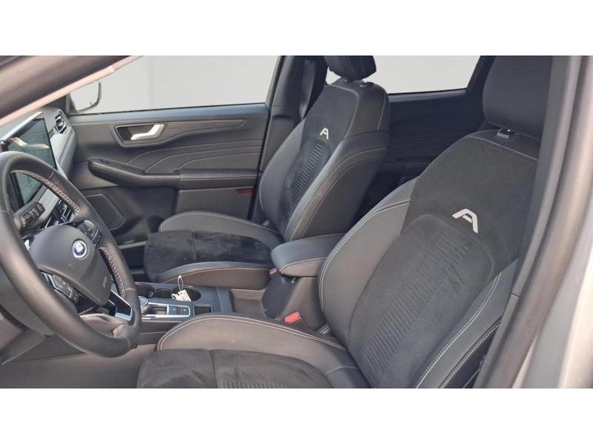 Ford Kuga III Active X (2024) - Photo 16