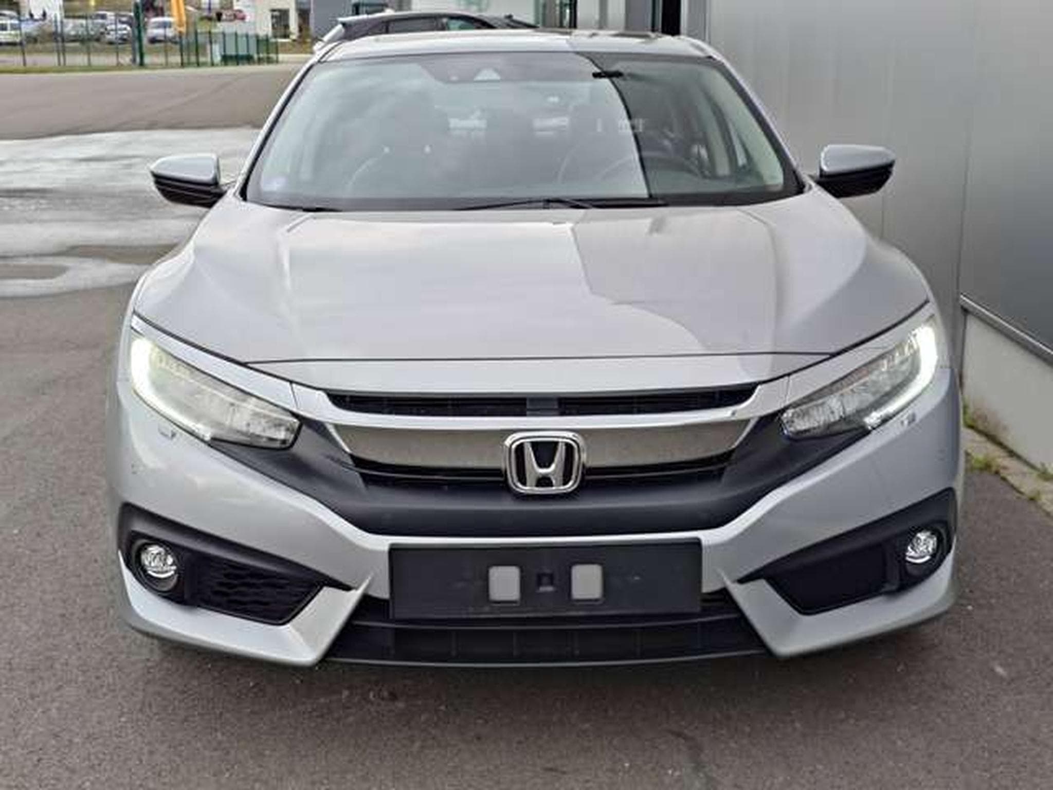 Honda Civic Civic 1.5 i-VTEC 182 Executive AUTOMATIQUE (2018) - Photo 5
