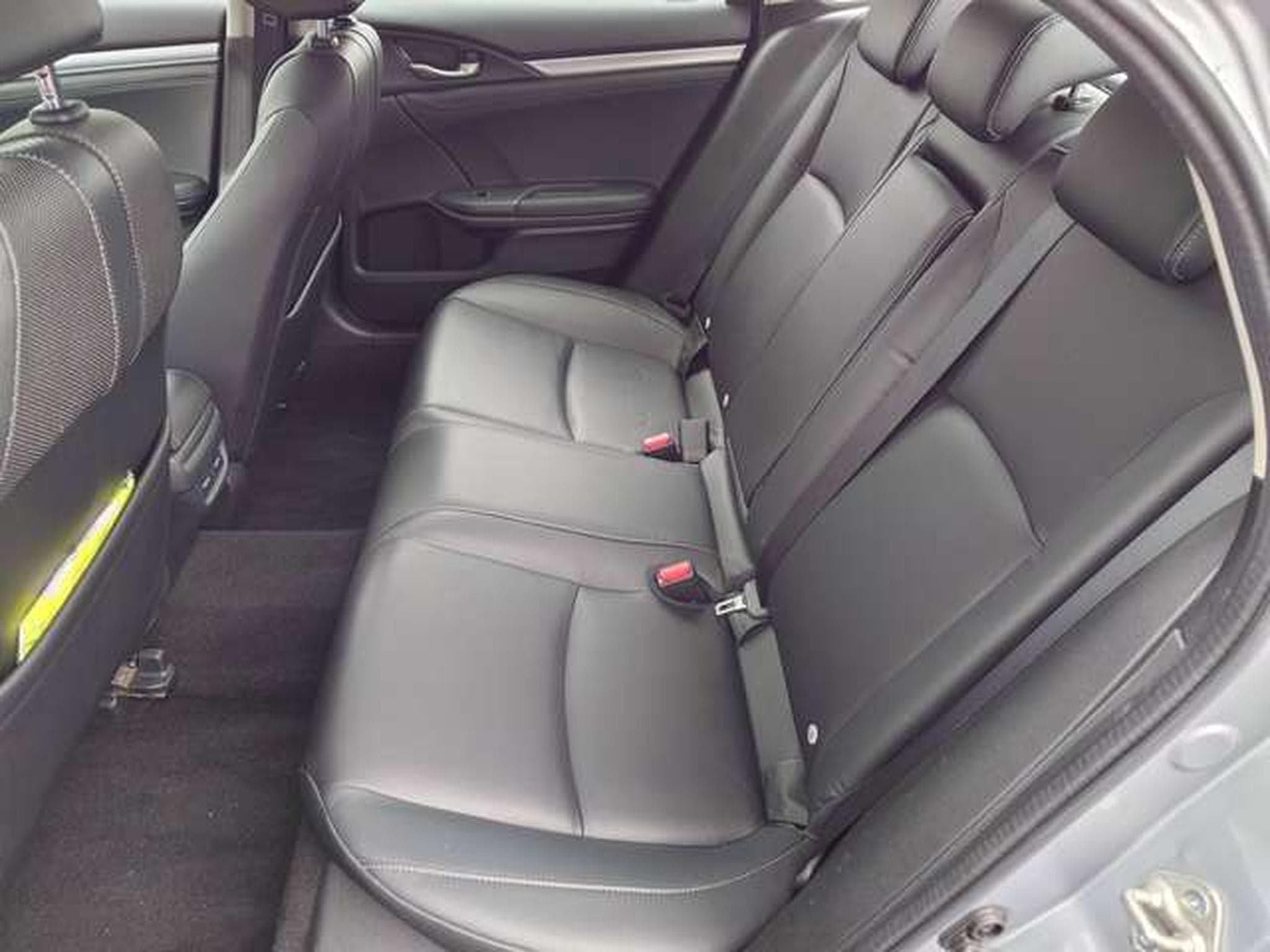 Honda Civic Civic 1.5 i-VTEC 182 Executive AUTOMATIQUE (2018) - Photo 9