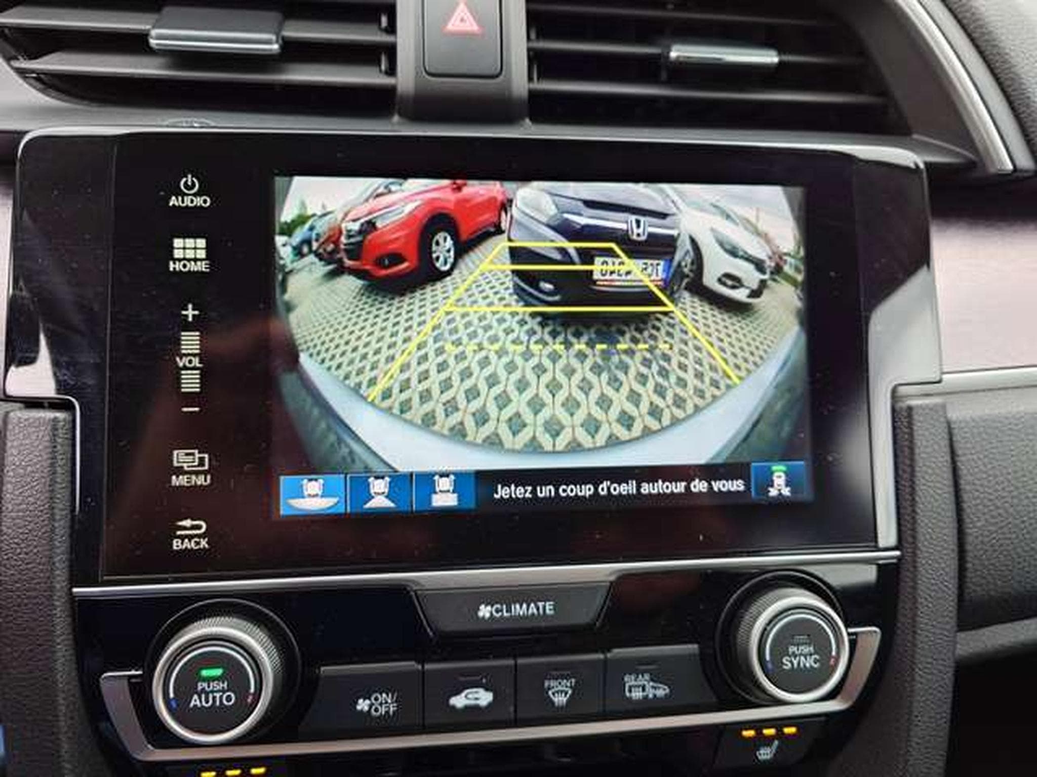 Honda Civic Civic 1.5 i-VTEC 182 Executive AUTOMATIQUE (2018) - Photo 12
