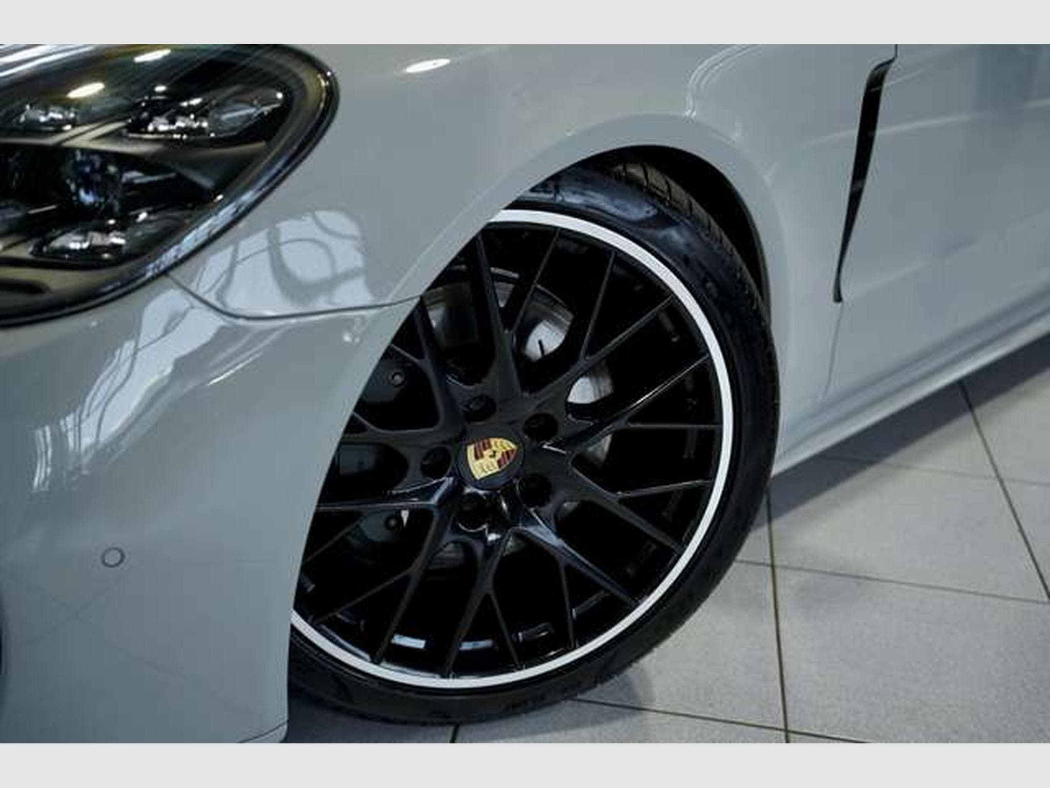 Porsche Panamera 4S *21*GTS-Paket*100%Voll*Chrono*S-AGA (2018) - Photo 3