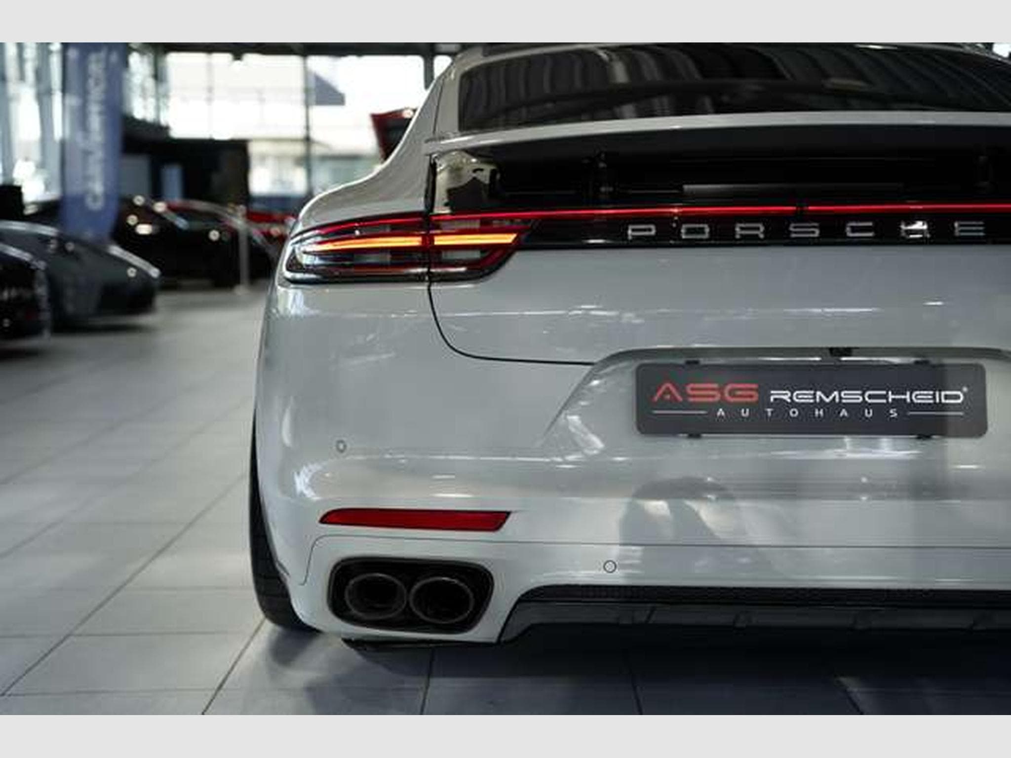 Porsche Panamera 4S *21*GTS-Paket*100%Voll*Chrono*S-AGA (2018) - Photo 16