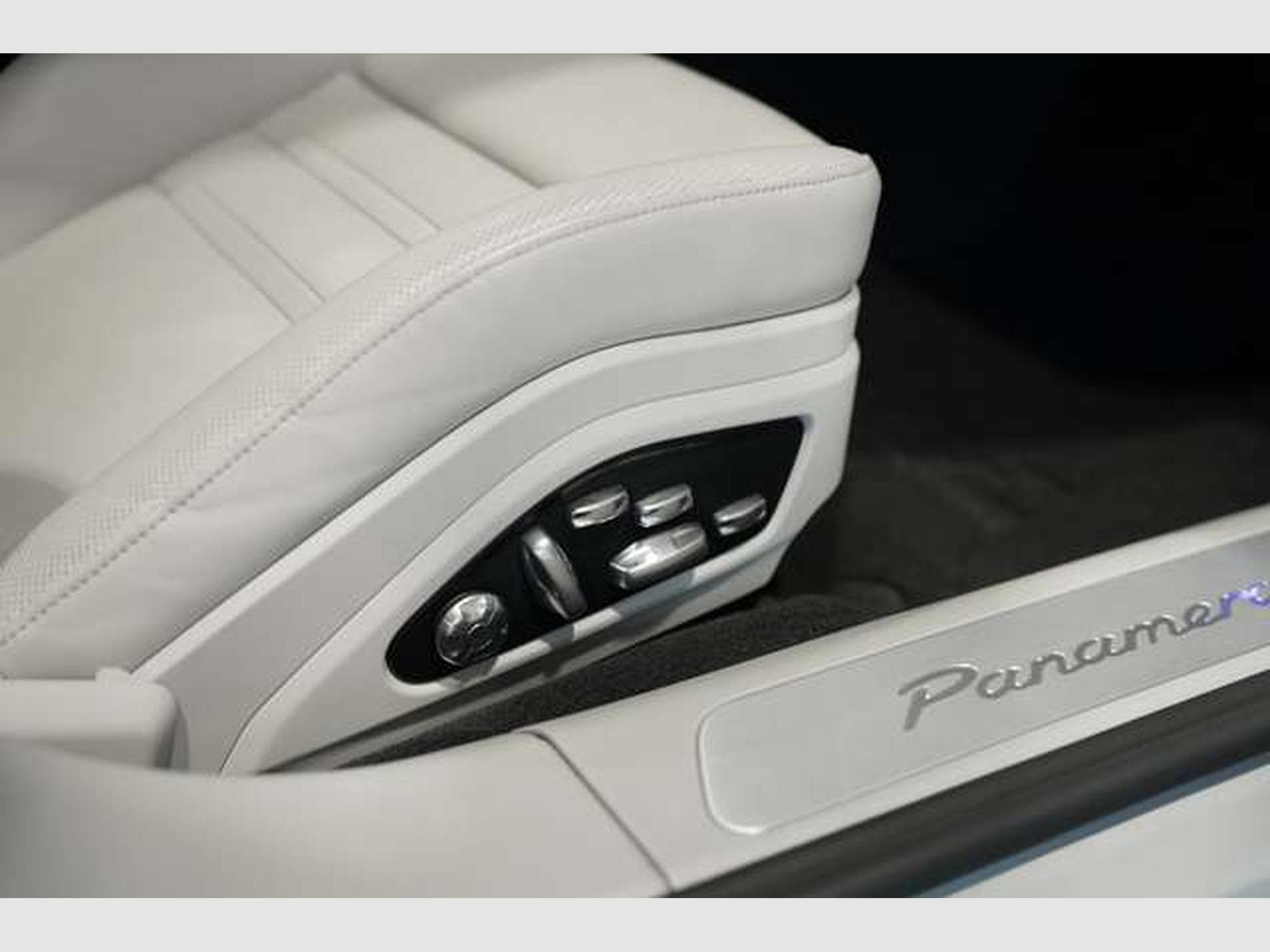 Porsche Panamera 4S *21*GTS-Paket*100%Voll*Chrono*S-AGA (2018) - Photo 24