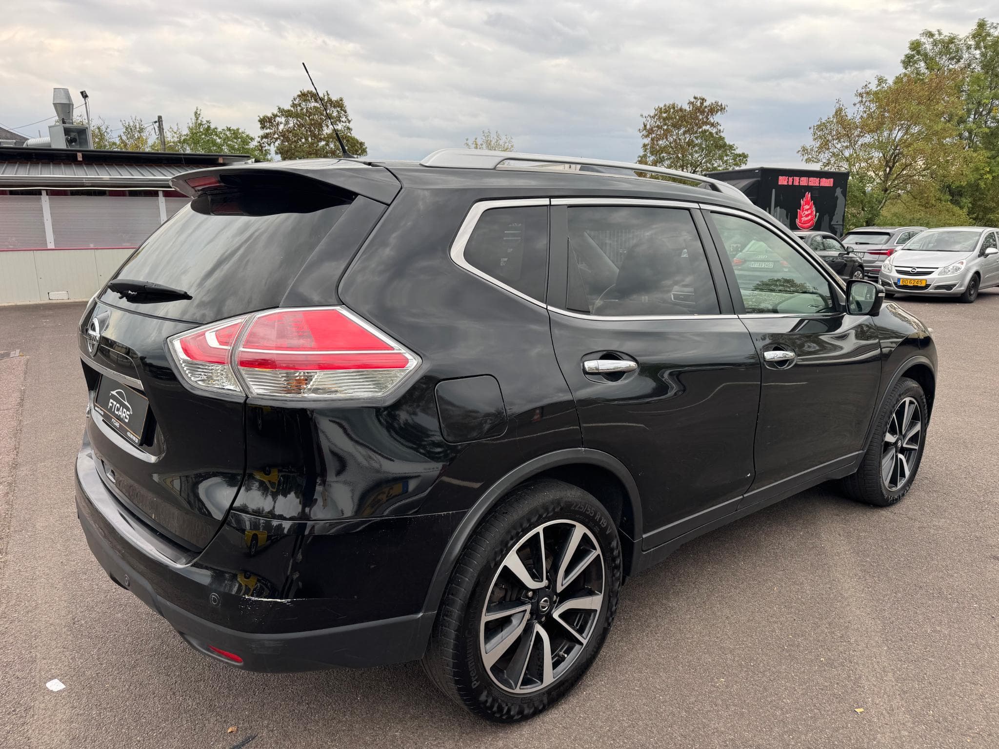 Nissan X-Trail 1.6 dci 4x4 7 places (2016) - Photo 3