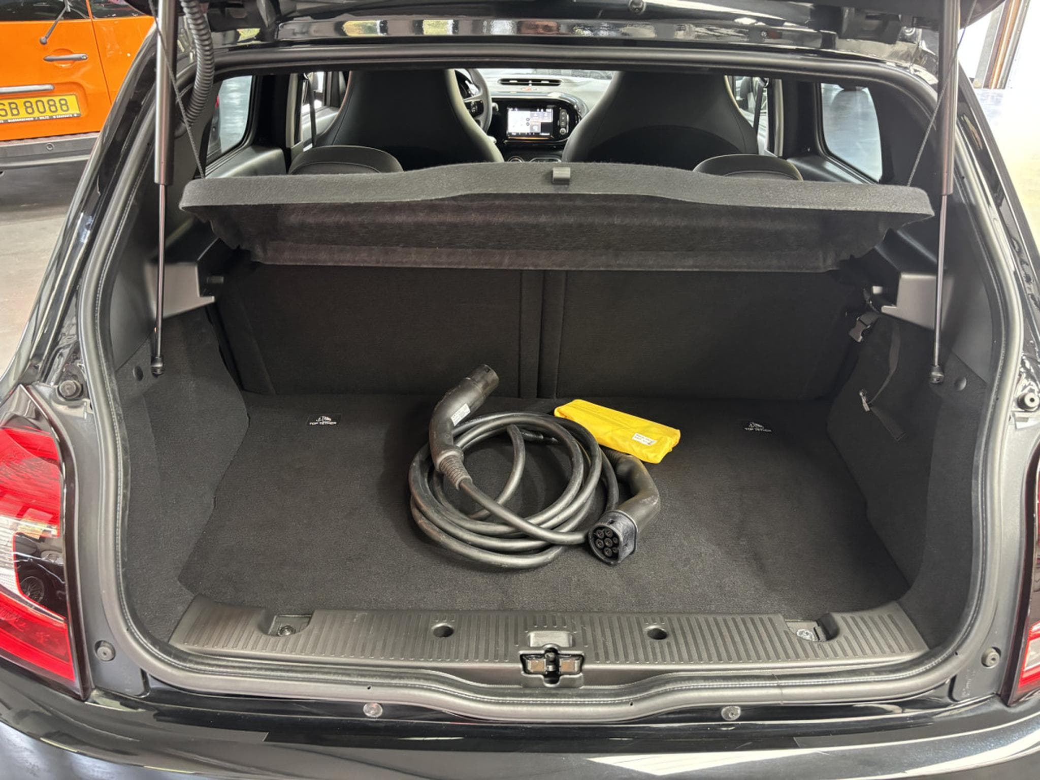 Renault Twingo Urban Night X 23kWh (2022) - Photo 13