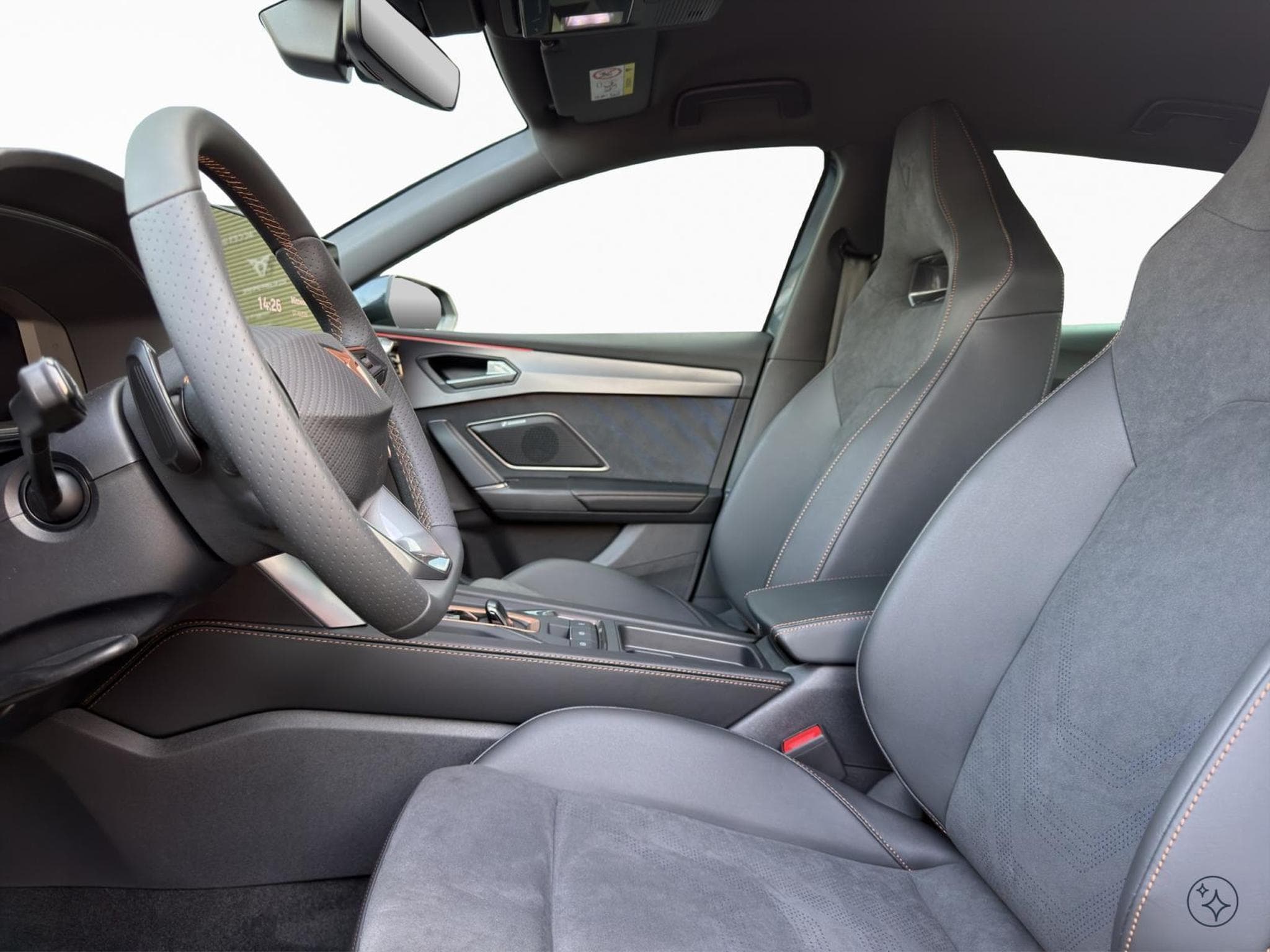Cupra Leon 1.5 eTSI DSG (2026) - Photo 9