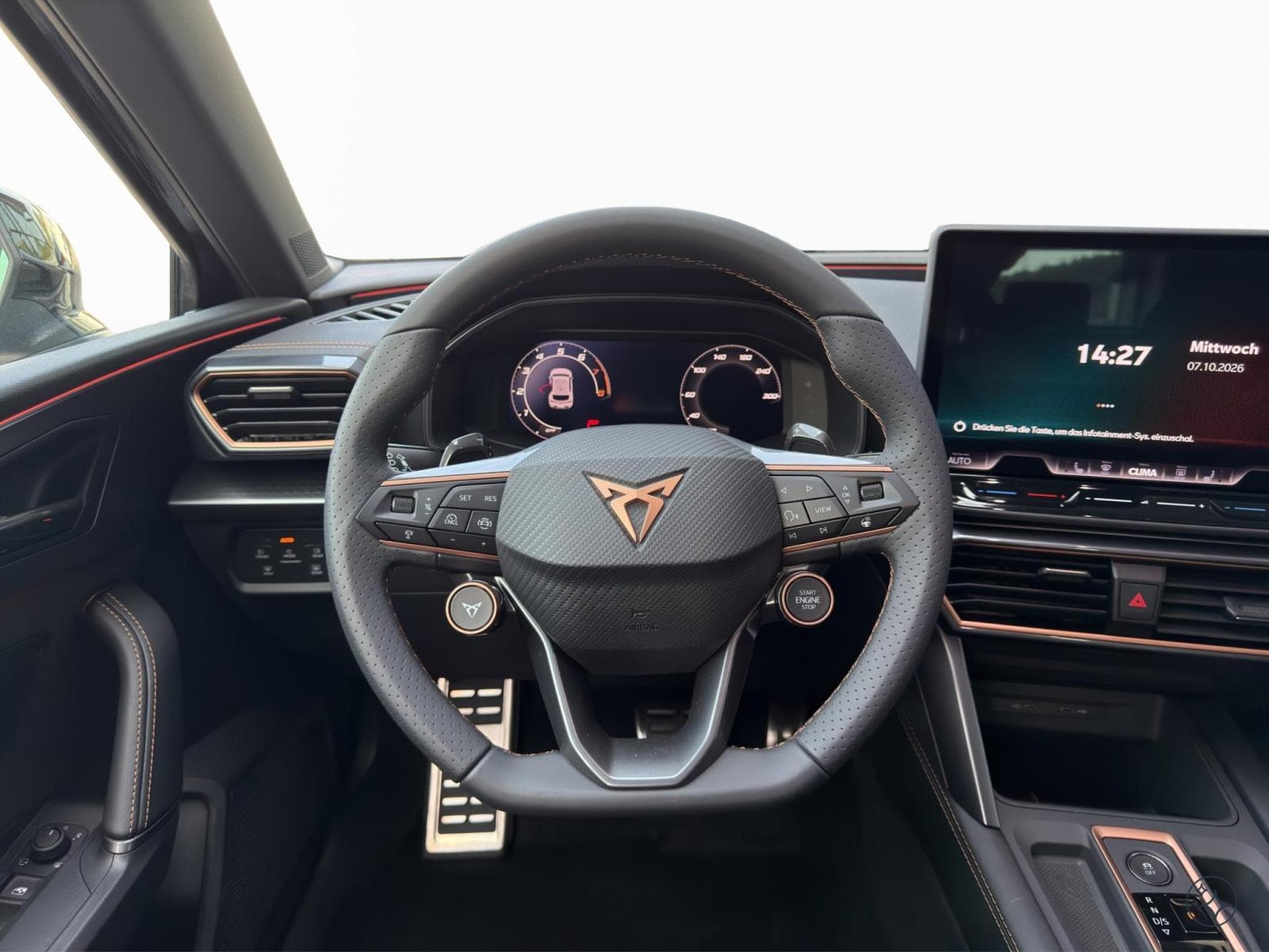 Cupra Leon 1.5 eTSI DSG (2026) - Photo 10