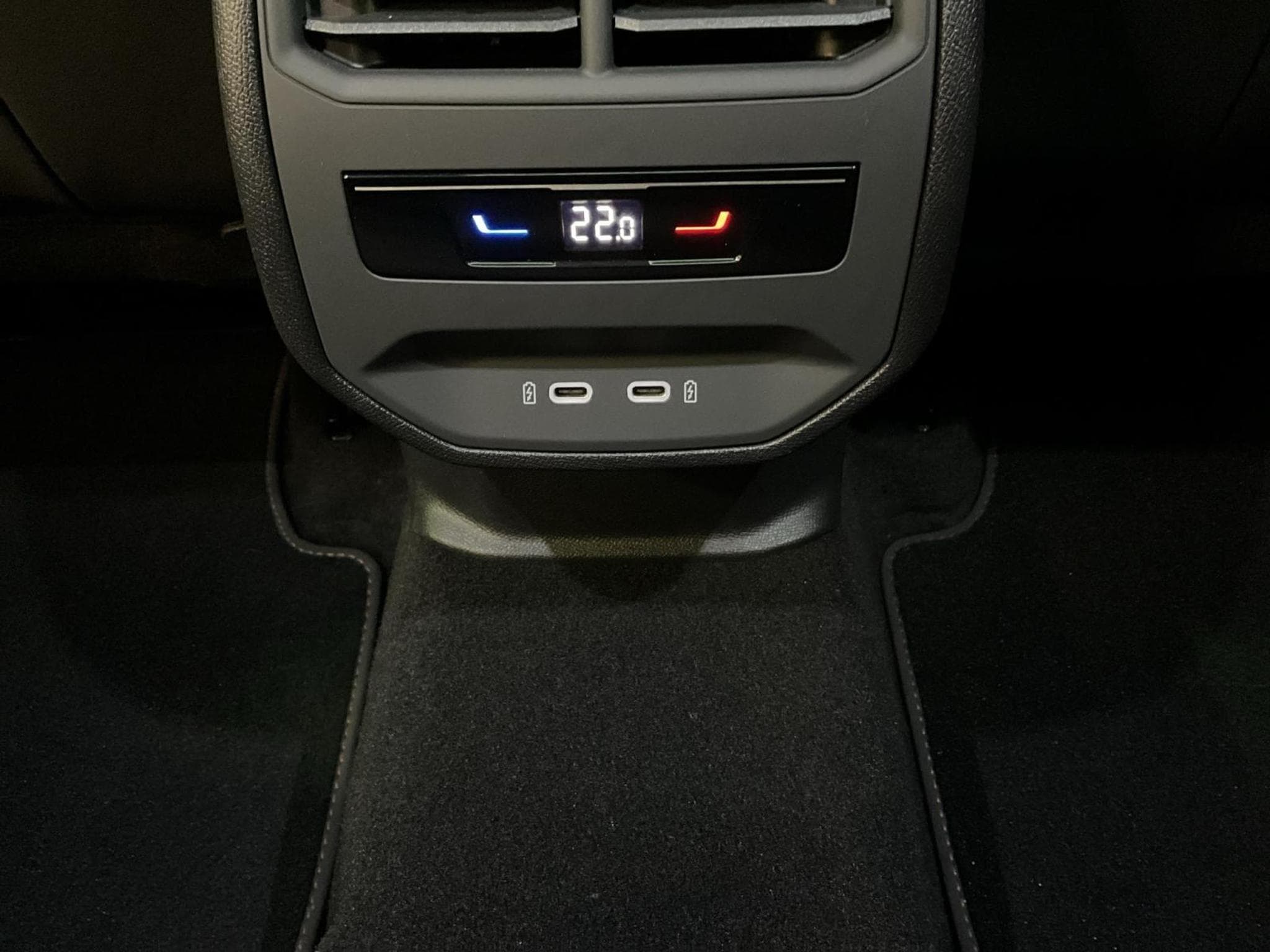 Cupra Formentor VZ+4Drive+Dynamic-Design+Sennheiser+Pure-Performance (2025) - Foto 22