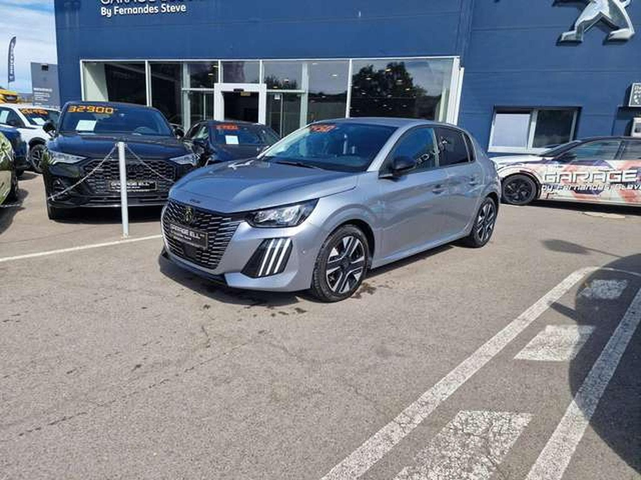 Peugeot 208 Allure (2024) - Foto 1