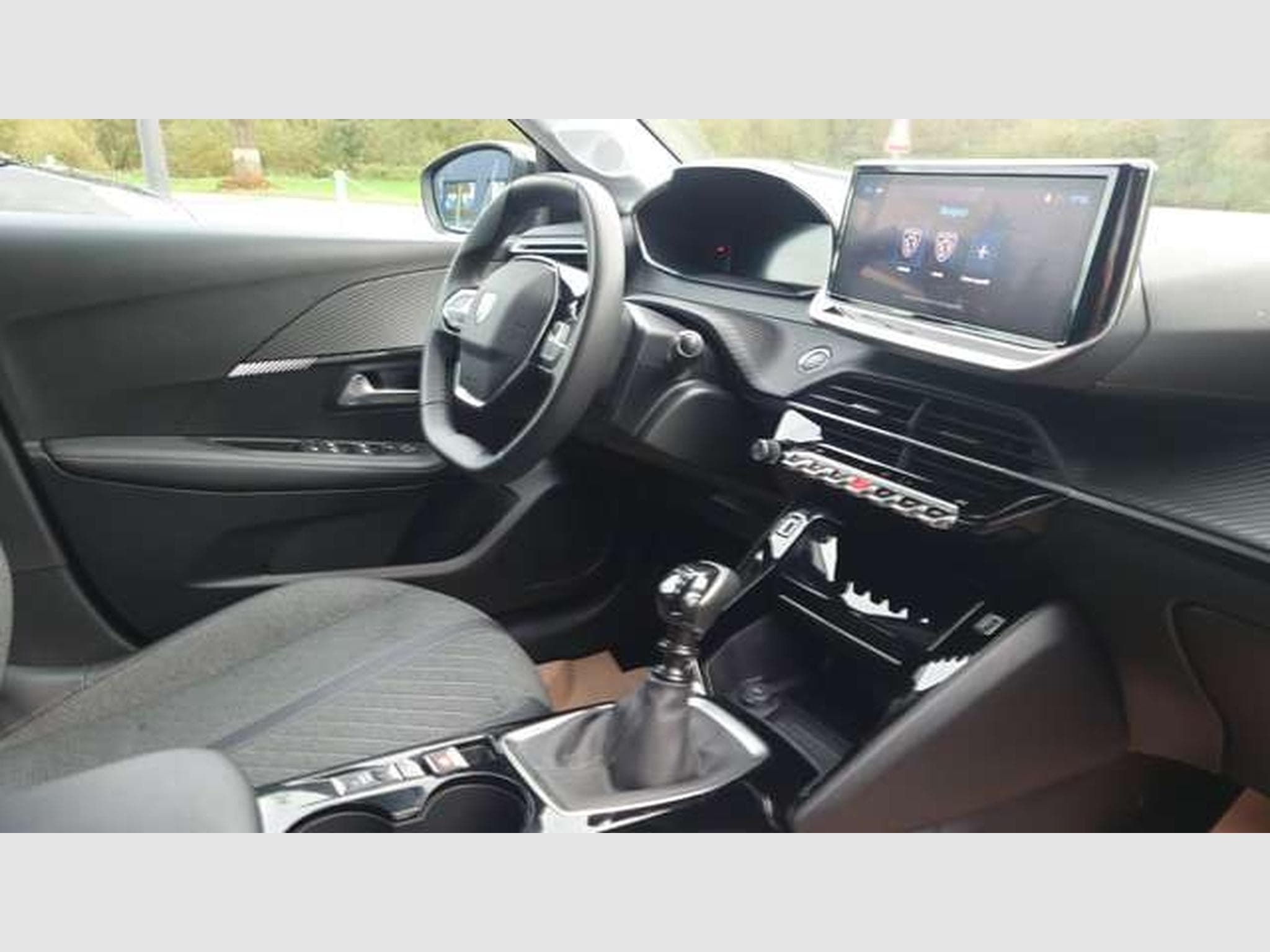 Peugeot 208 Allure (2024) - Foto 6