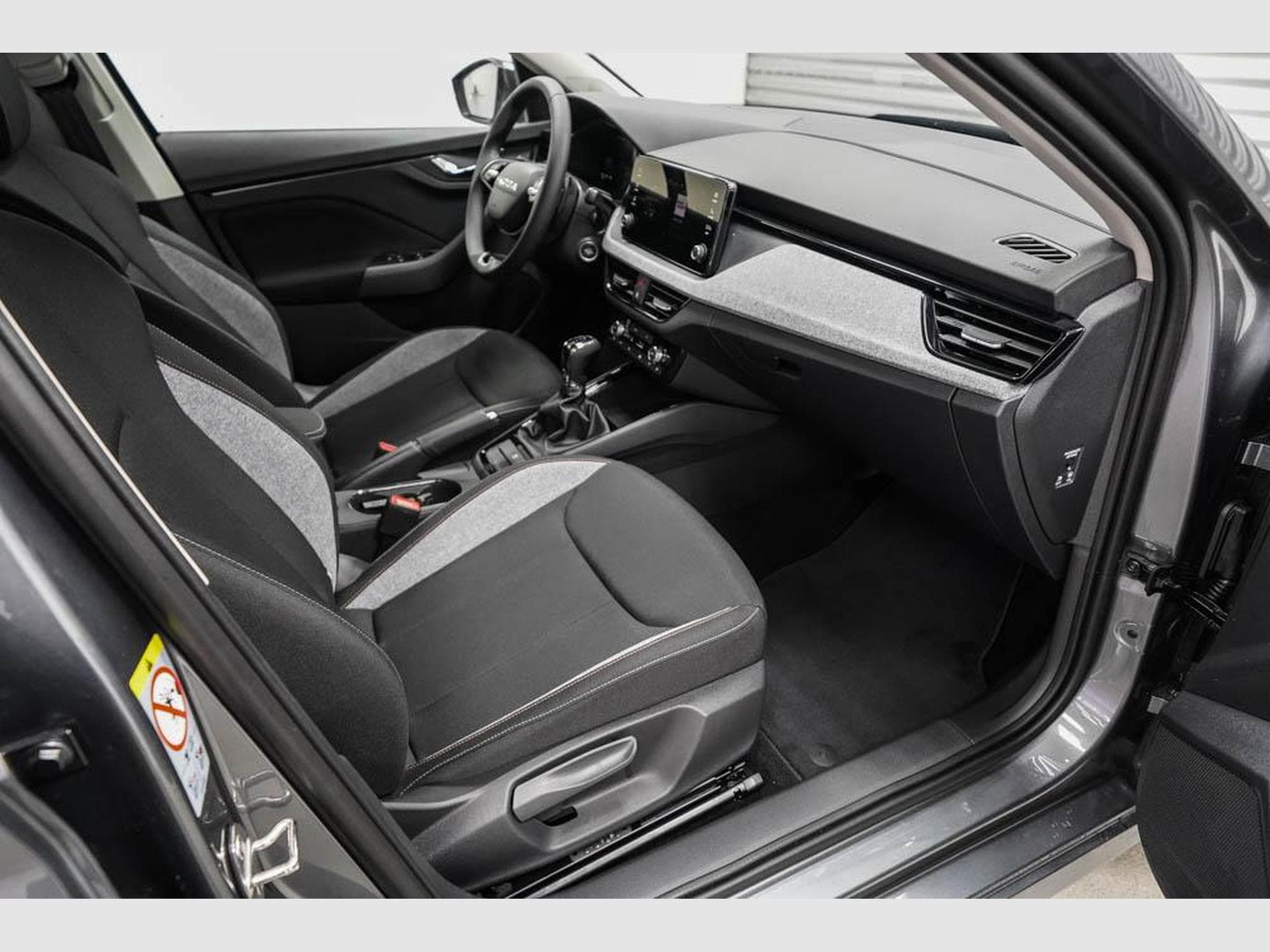 Skoda Kamiq 1,0 TSI DSG (2026) - Foto 18