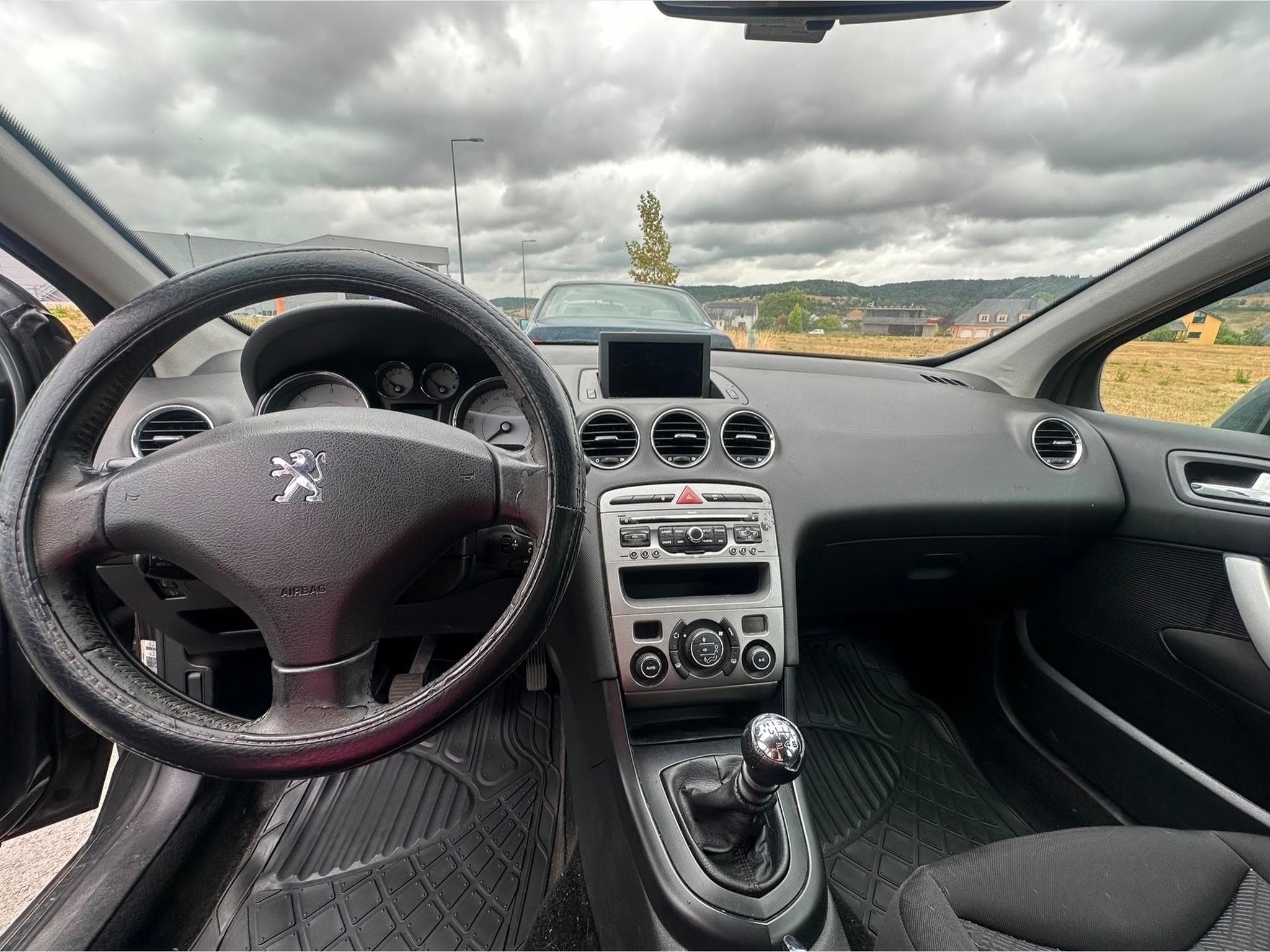 Peugeot 308 SW (2010) - Photo 4