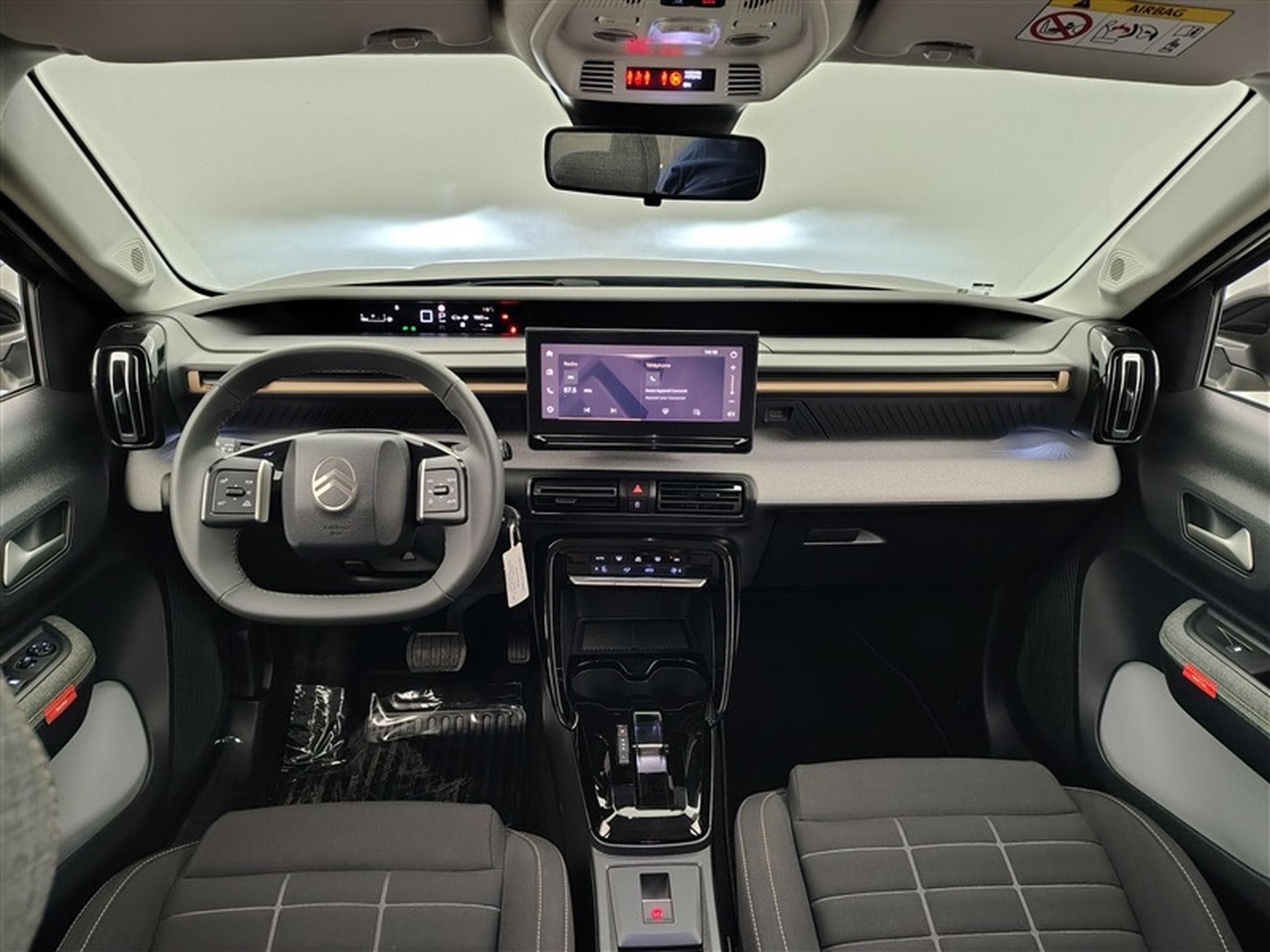 Citroen C3 Aircross 1.2 Hybrid 145Cv e-DCS6 Plus CARPLAY / CAMERA / FULL LED (2025) - Photo 8