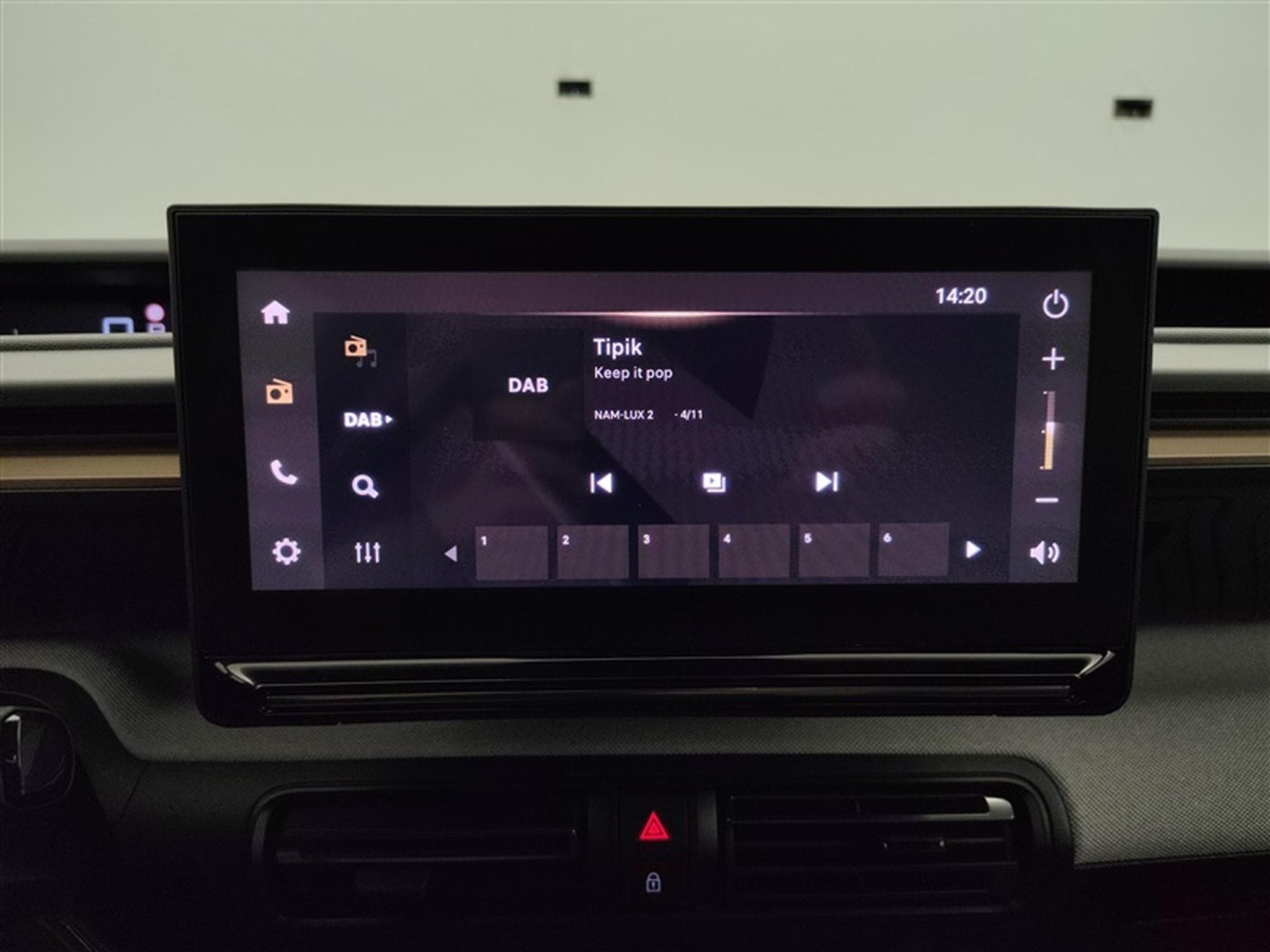 Citroen C3 Aircross 1.2 Hybrid 145Cv e-DCS6 Plus CARPLAY / CAMERA / FULL LED (2025) - Photo 11