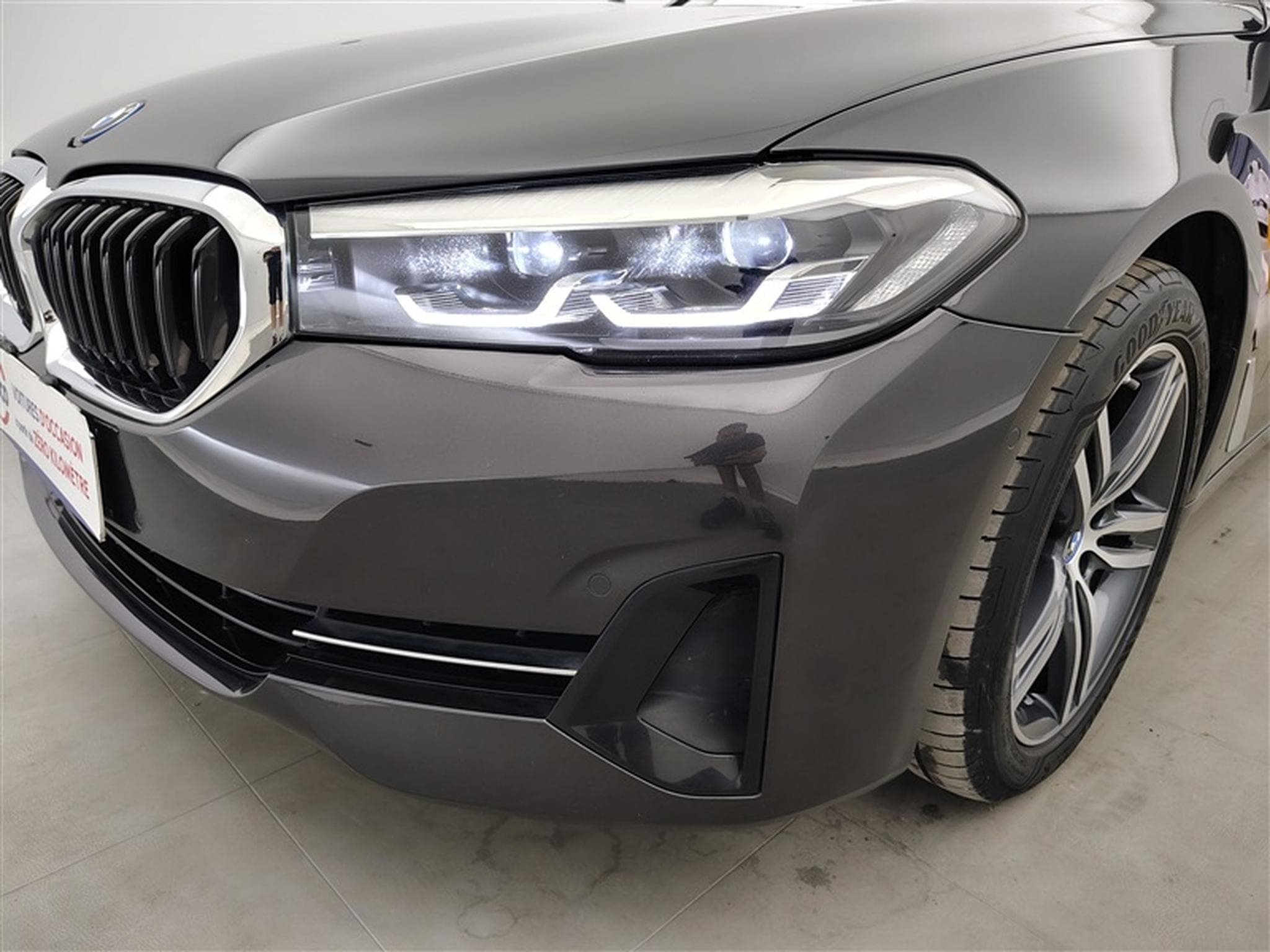 BMW 520 Touring 520eA PHEV NAVI / CUIR / FULL LED (2022) - Foto 15