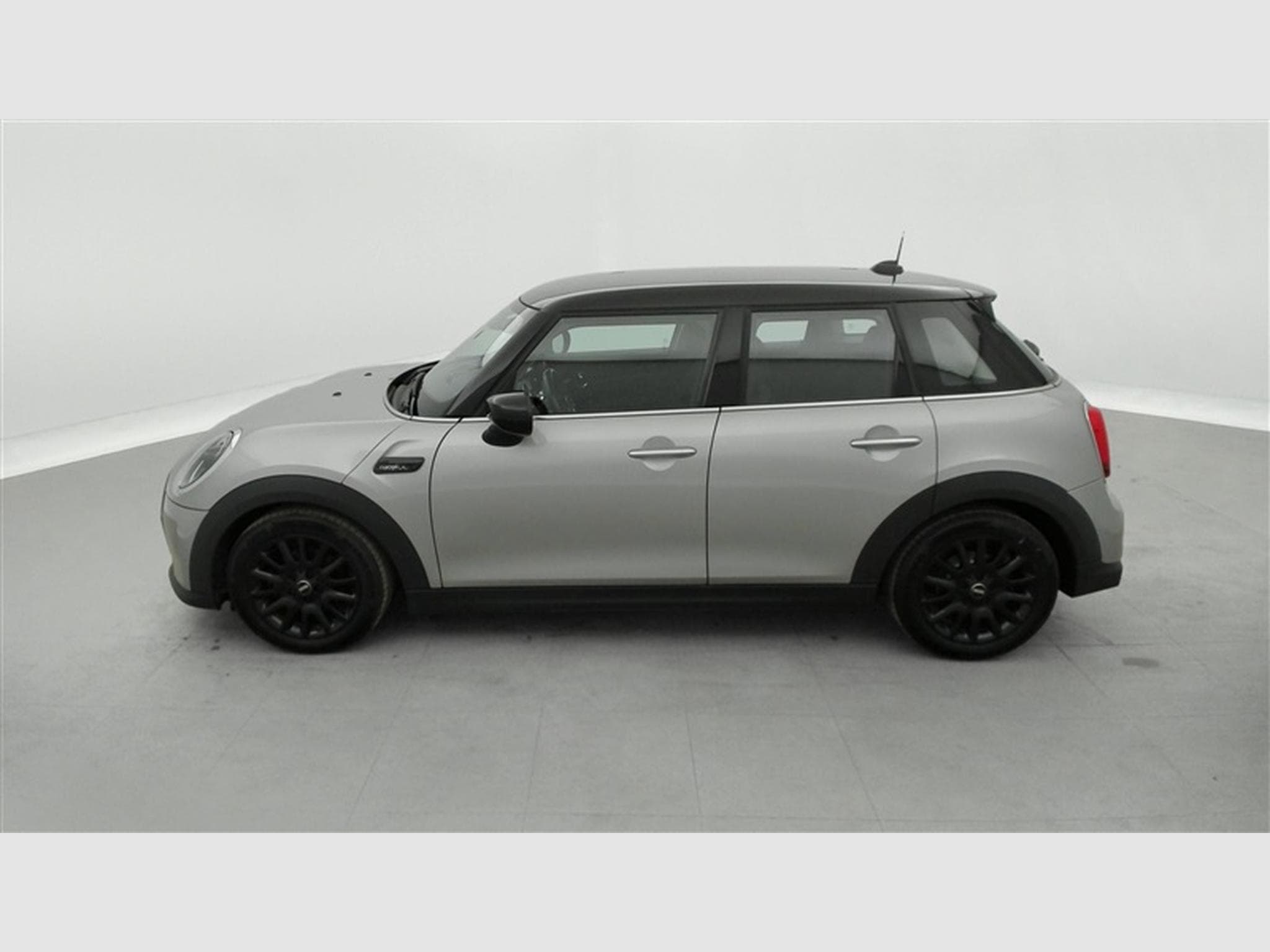 MINI Cooper 1.5A Camden DCT  Navi / Led / PDC (2023) - Photo 3